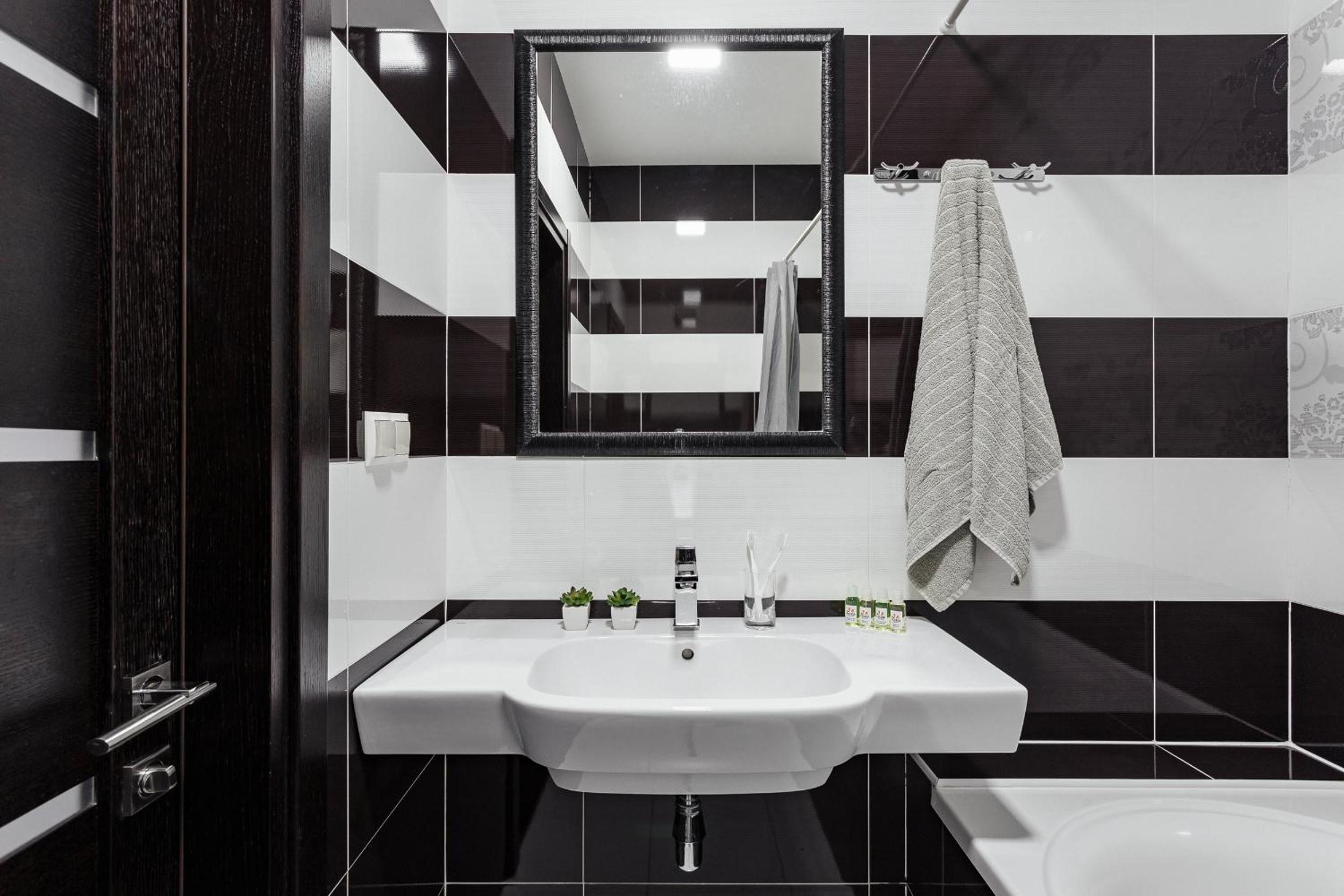 Prestige Plaza Apartments view 3