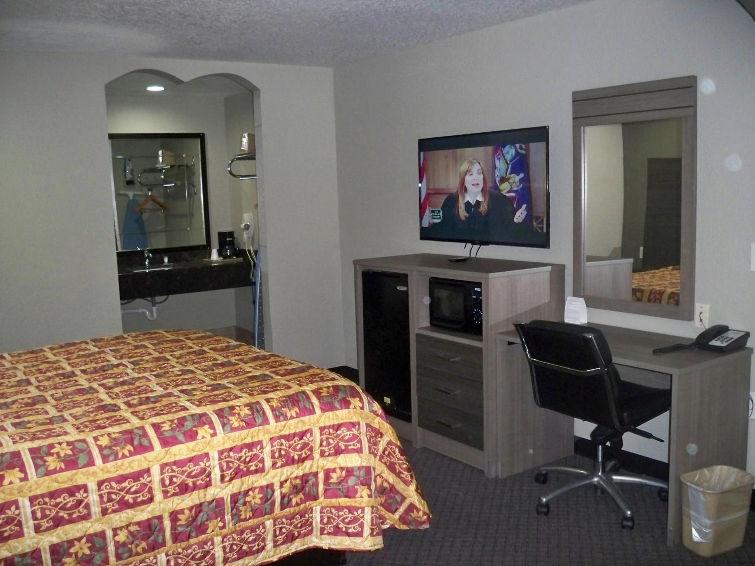 Scottish Inn and Suites Beaumont, photo 52
