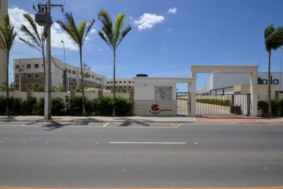 Apt completo-Ar-TV-Portaria 24h-Piscina-Praia