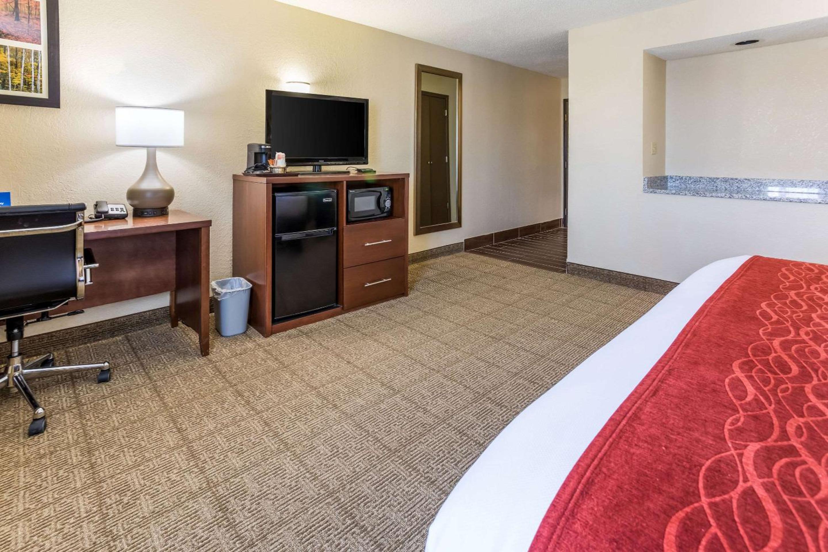 Comfort Inn Waukesha - Milwaukee West, Photo 31