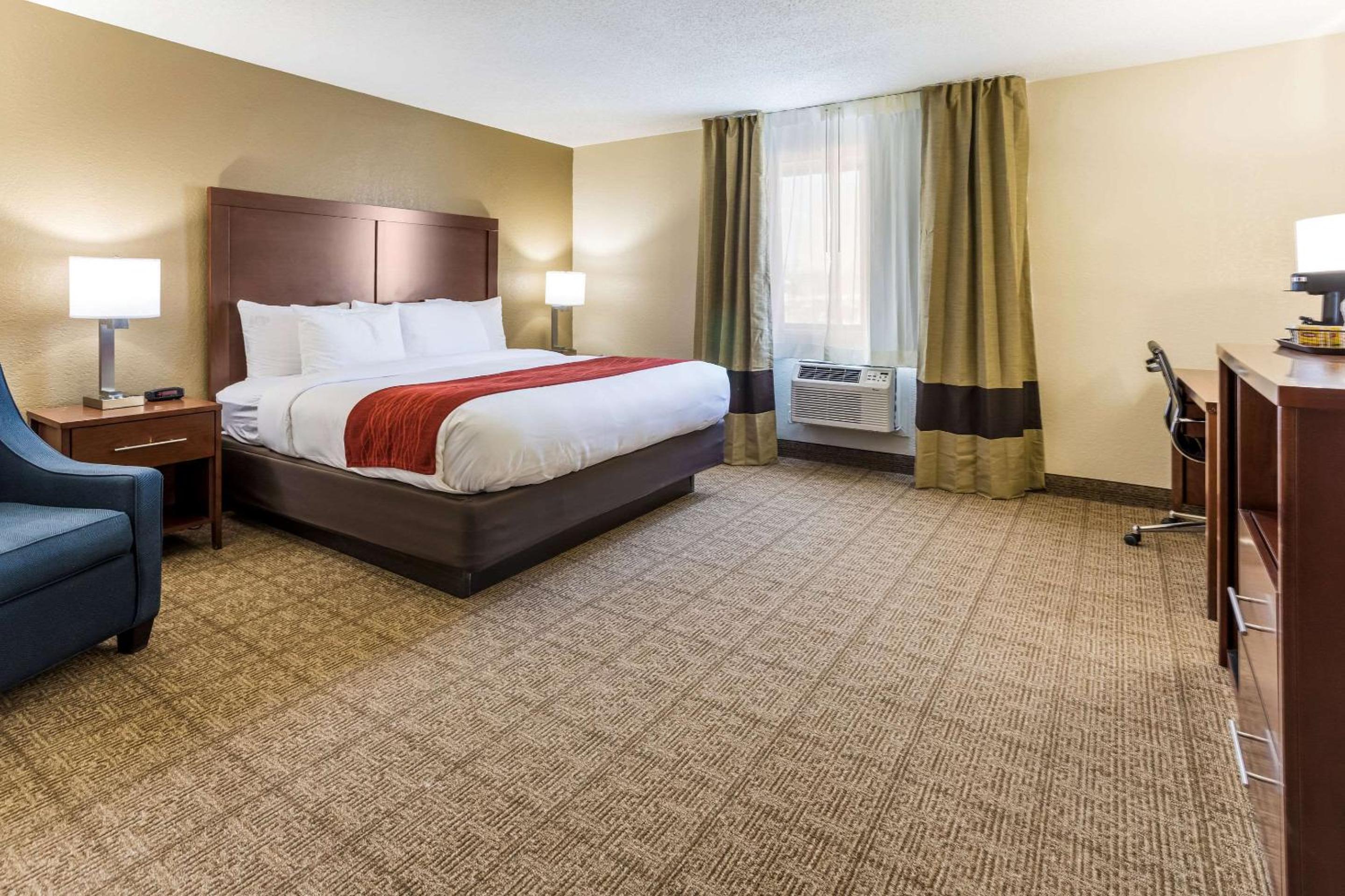 Comfort Inn Waukesha - Milwaukee West, Photo 10