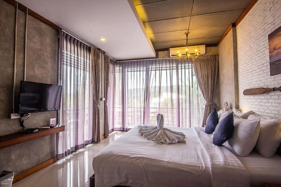 Windy Seaview Resort