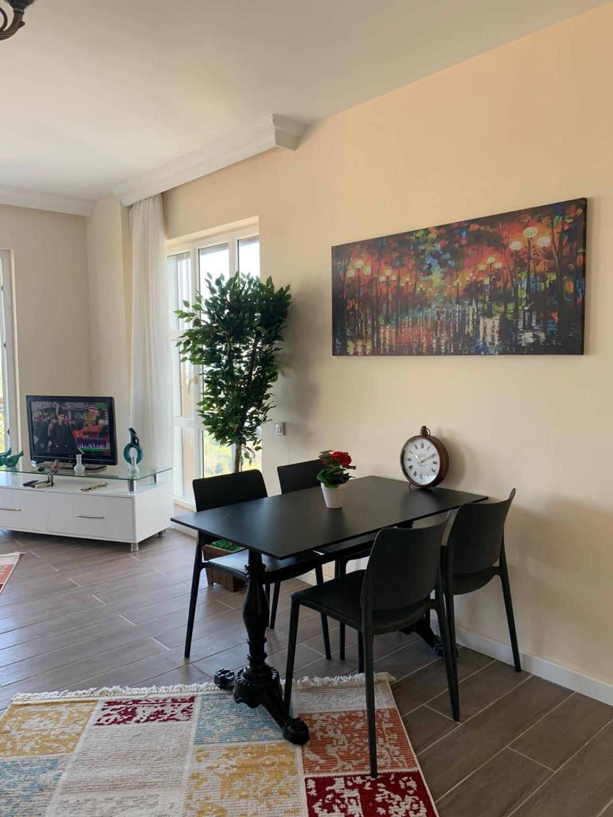 Lara Park Suites