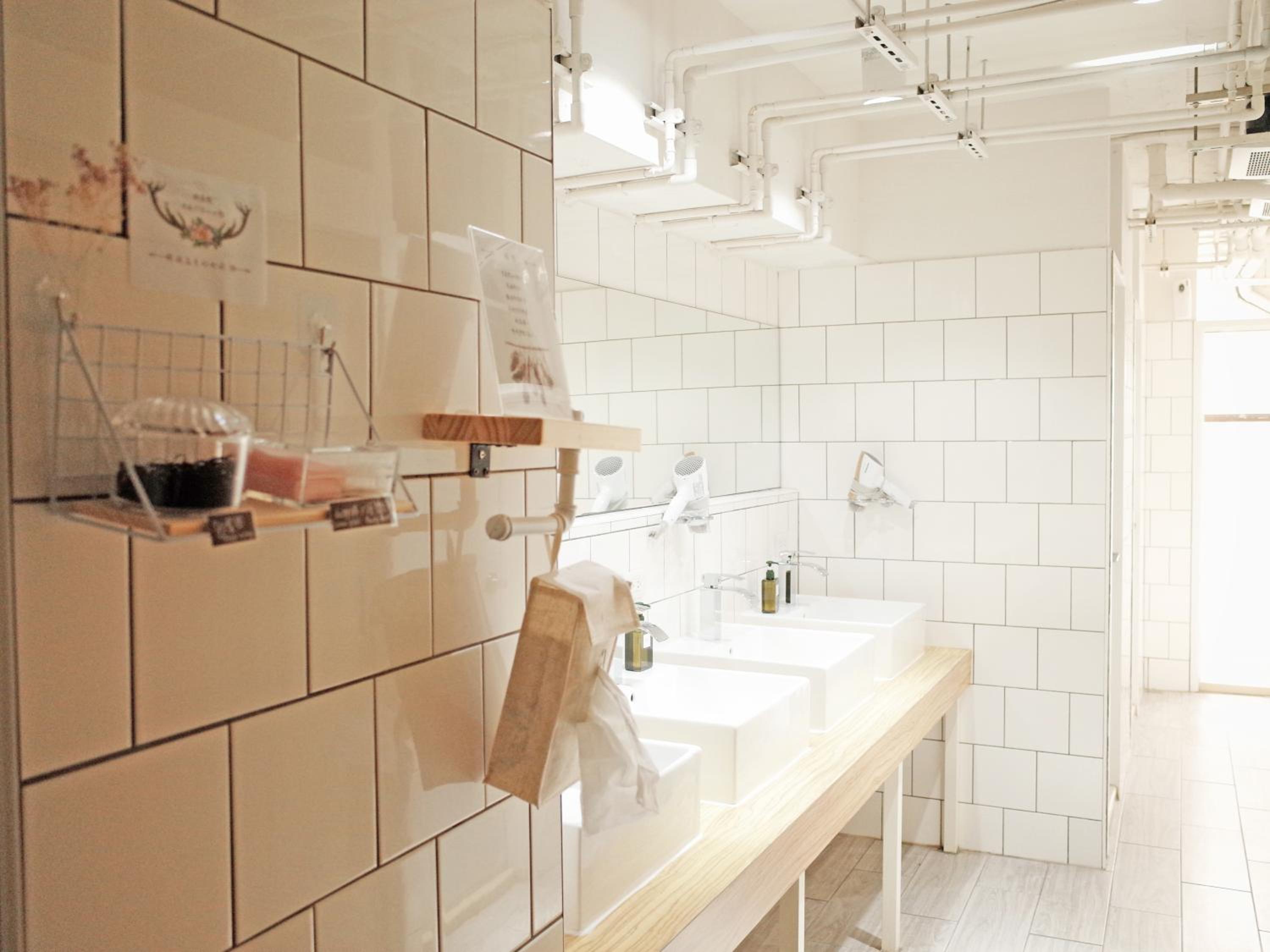 Paper Plane Hostel