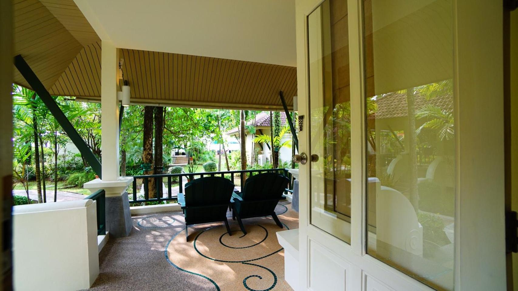 Baan Khaolak Beach Resort