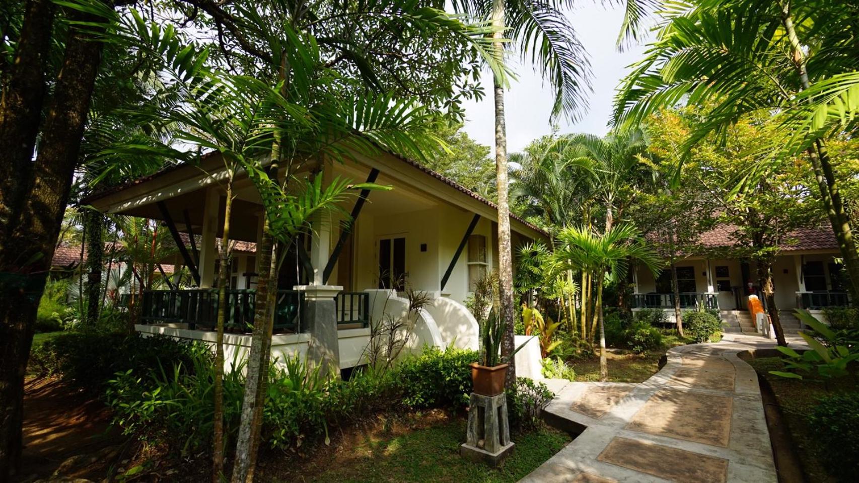 Baan Khaolak Beach Resort