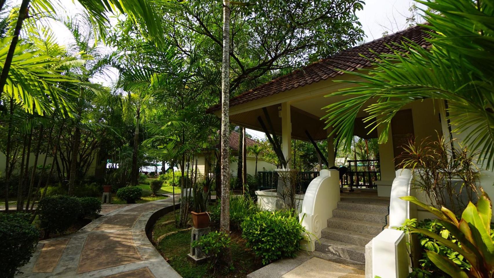Baan Khaolak Beach Resort