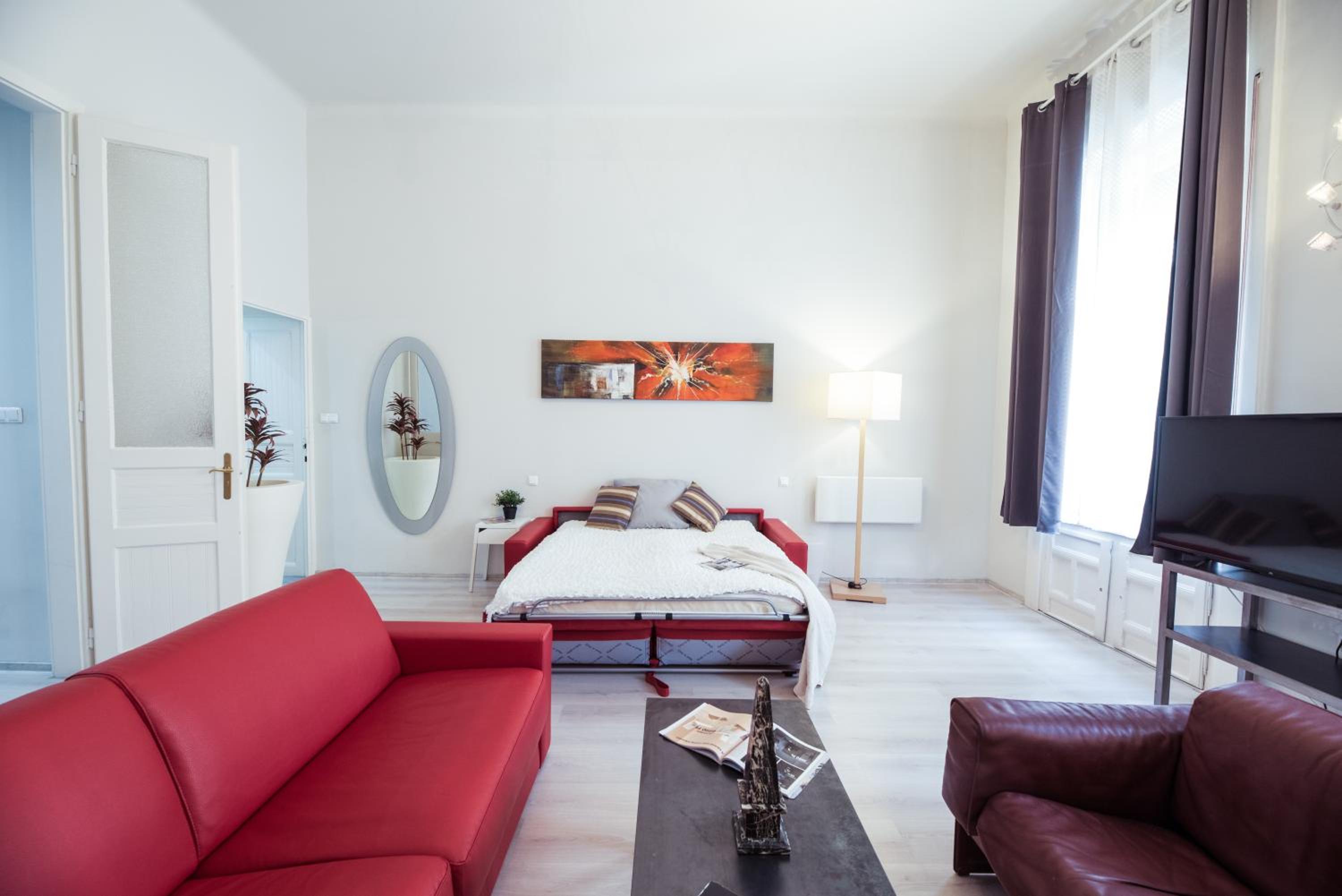 BudapestEasyFlat Oktogon Lux