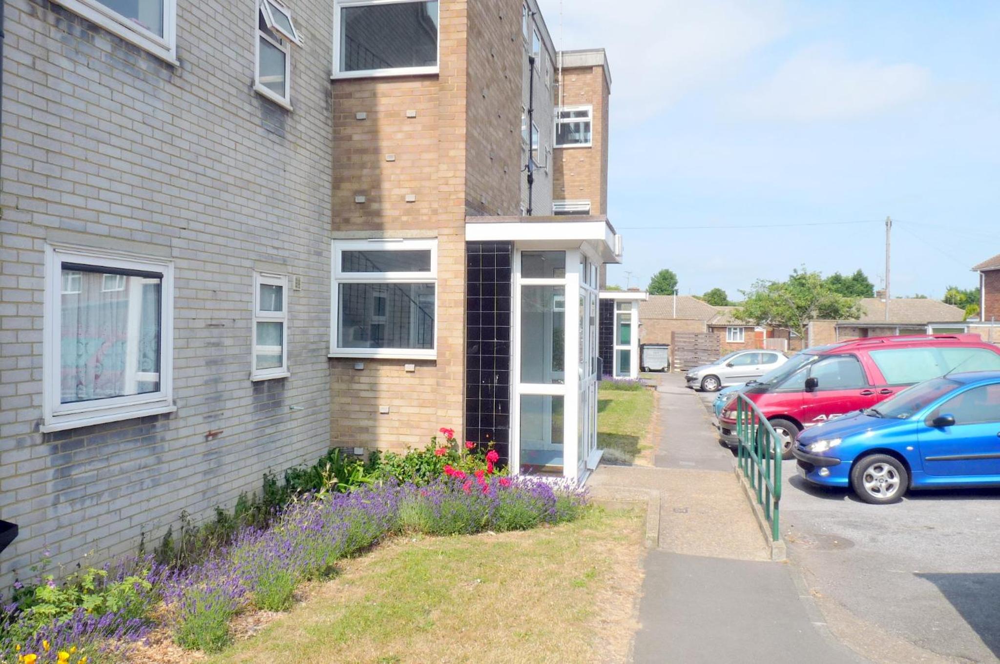 Wentworth Apartment with 2 bedrooms, Superfast Wi-Fi and Parking view 2