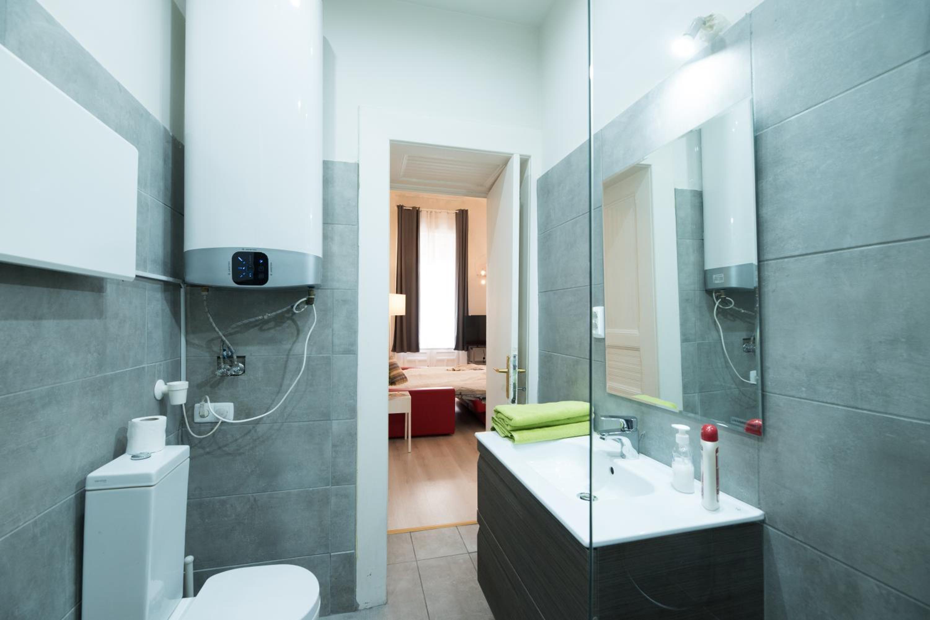 BudapestEasyFlat Oktogon Lux