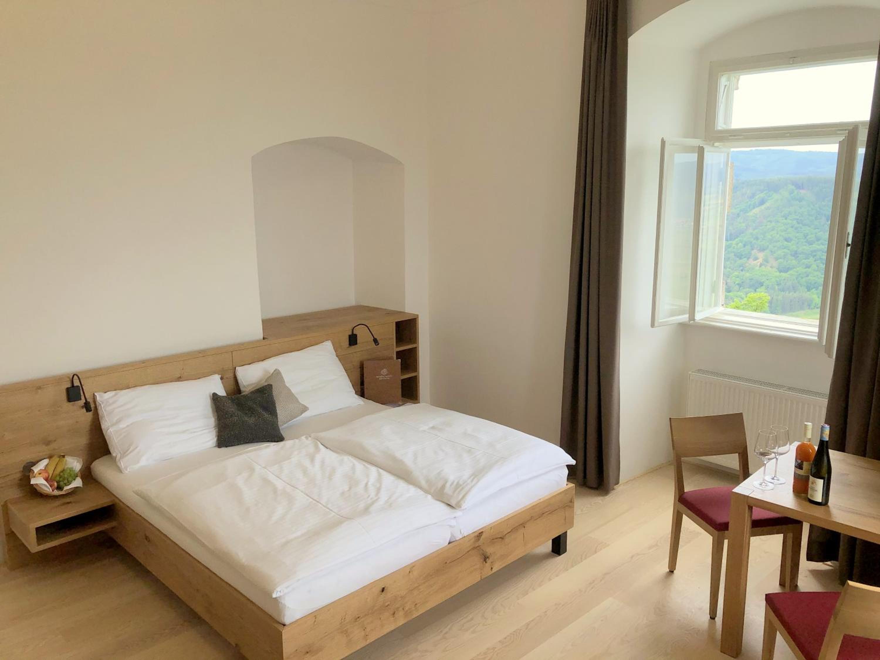 Gästehaus Benediktinerstift Göttweig - Bed & Breakfast Monastery