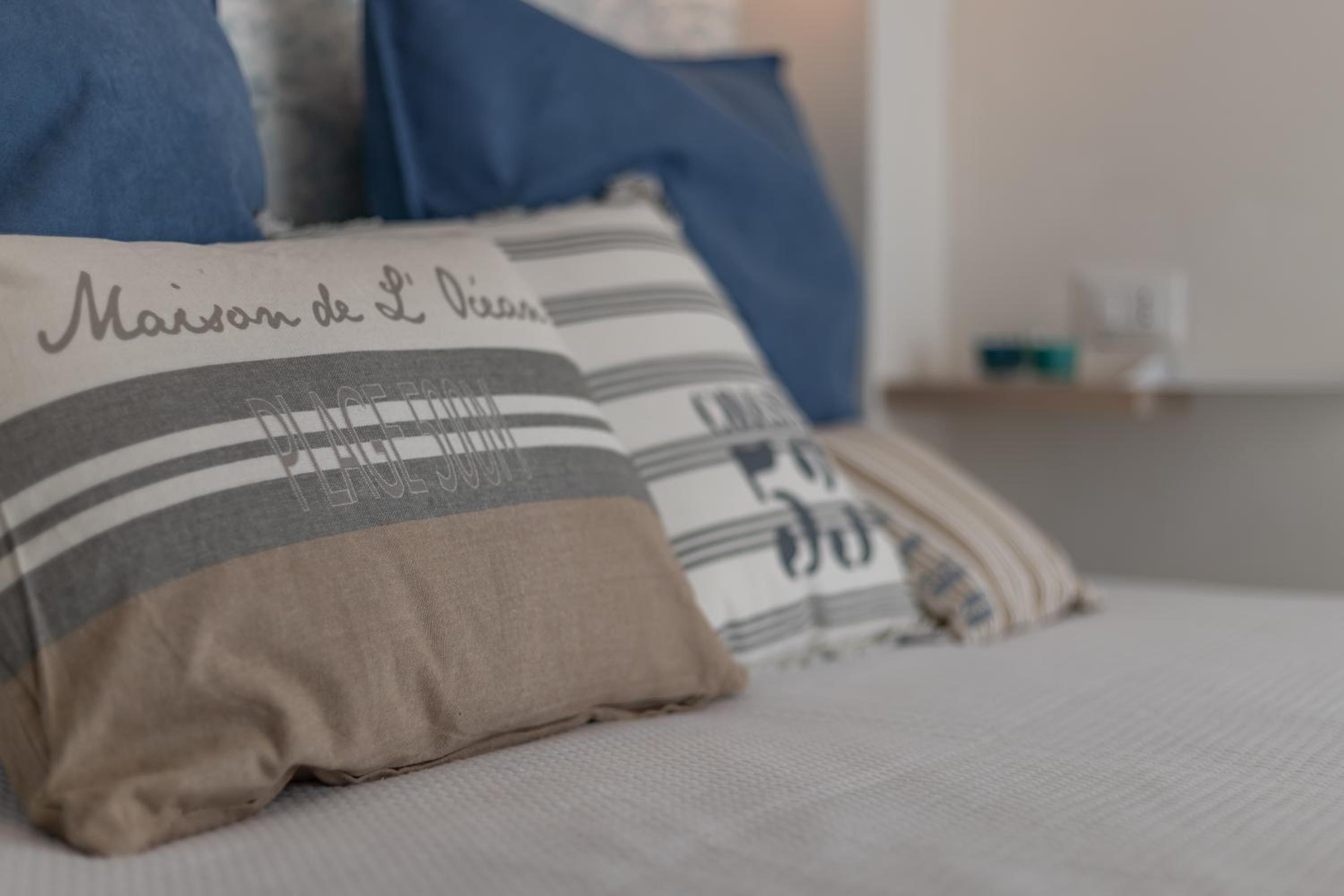 Conero Sea Loft en Marcelli — bedroom