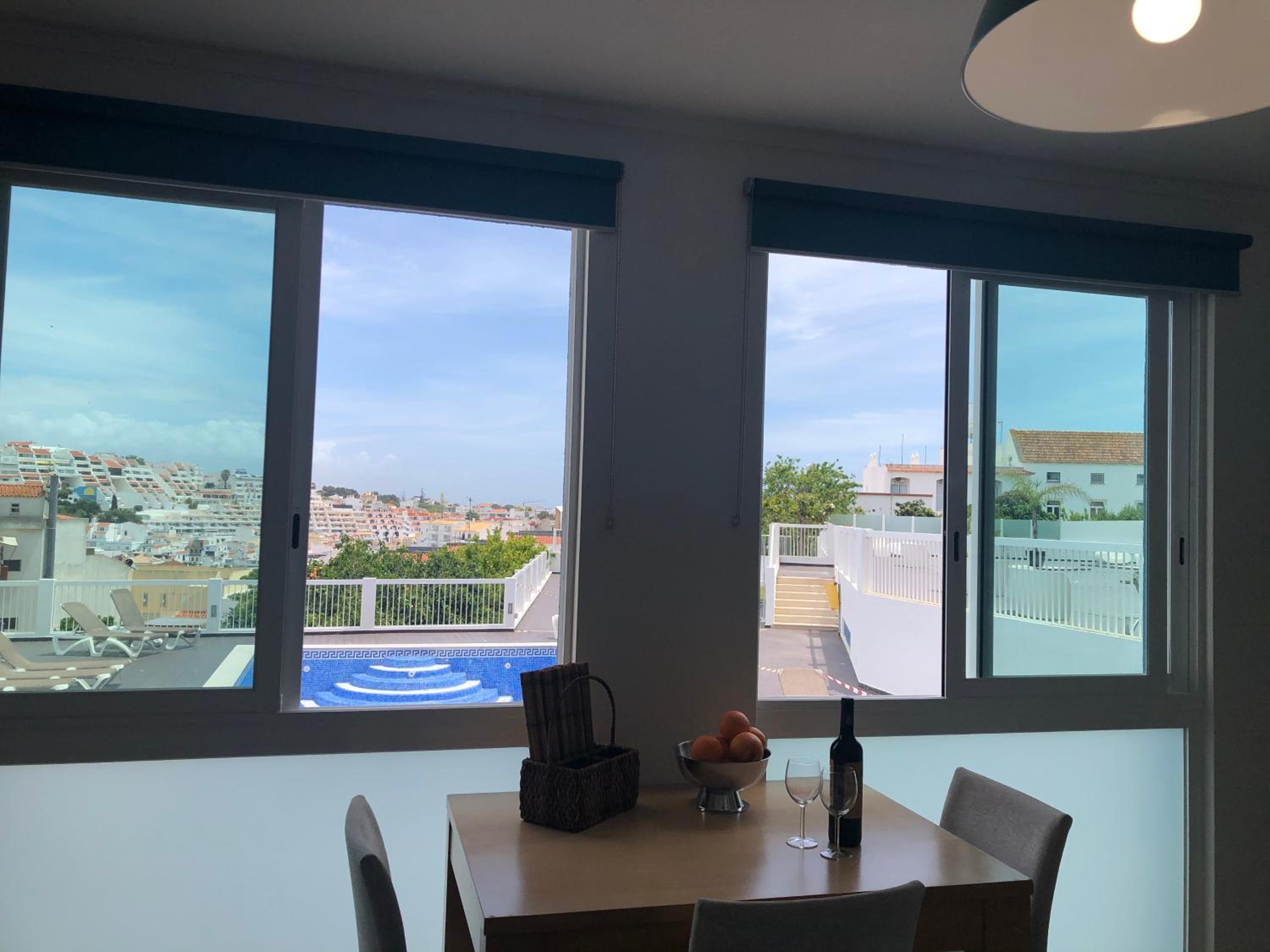 Bayview Apartment 106 en Albufeira — dining