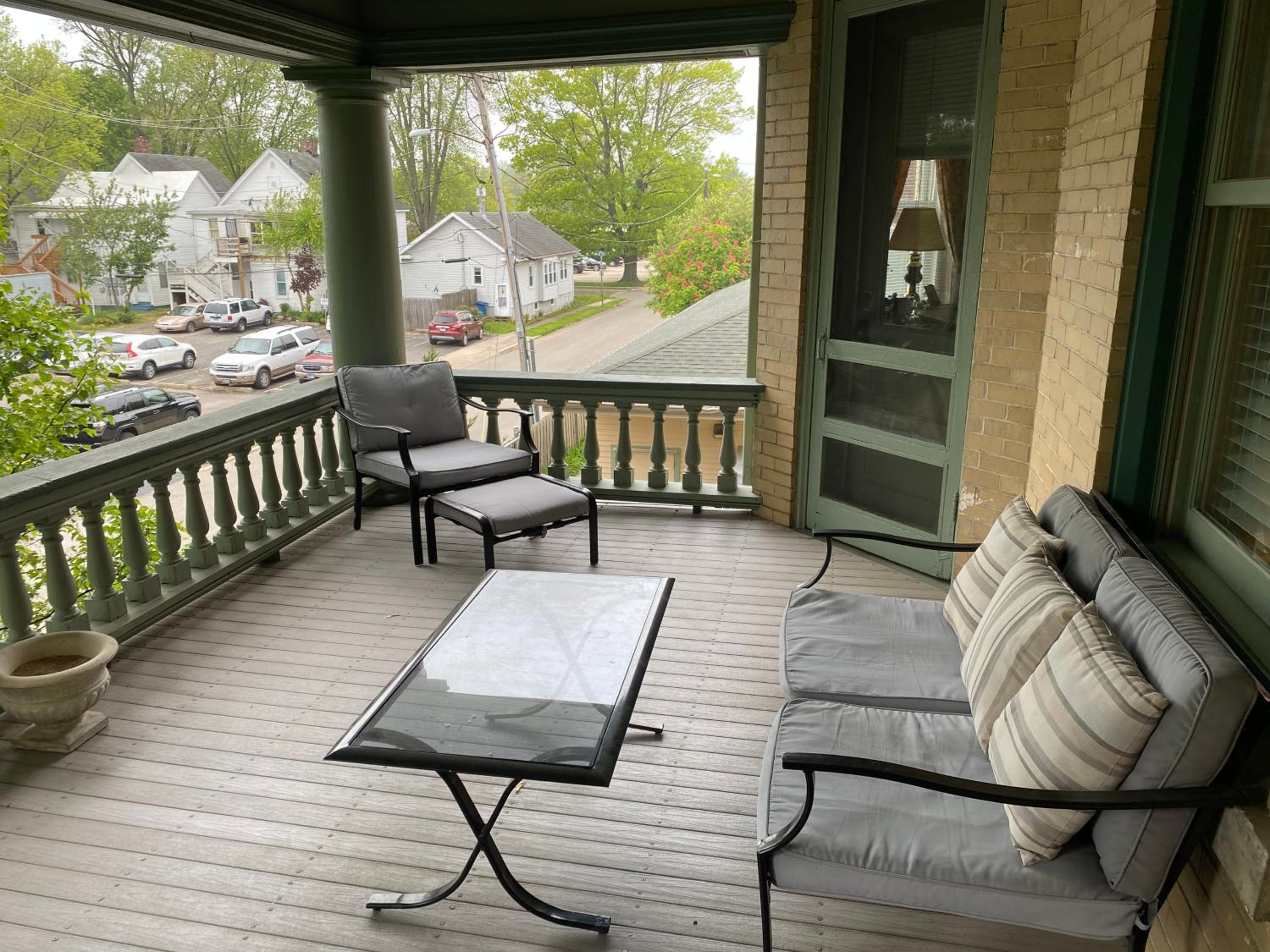 Inn at 835 Boutique Hotel