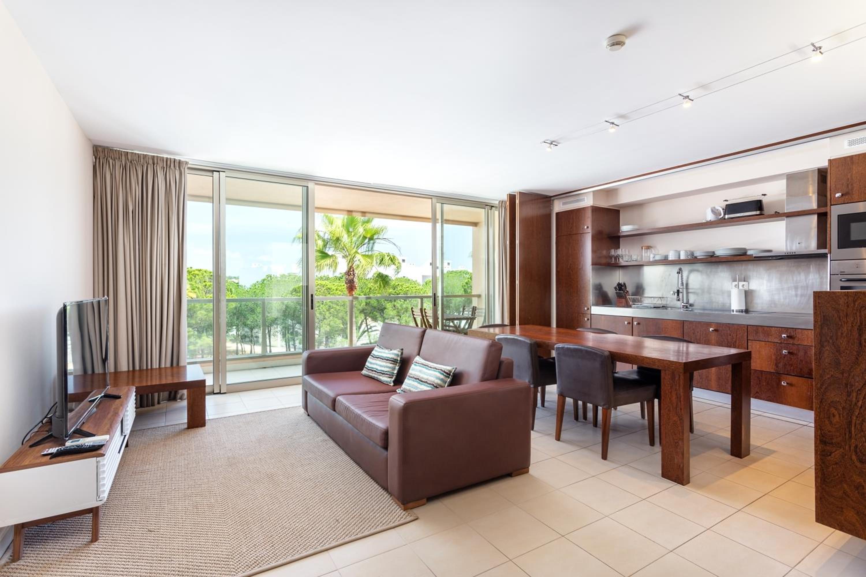 Regenbogen Properties - Salgados Vila das Lagoas view 5
