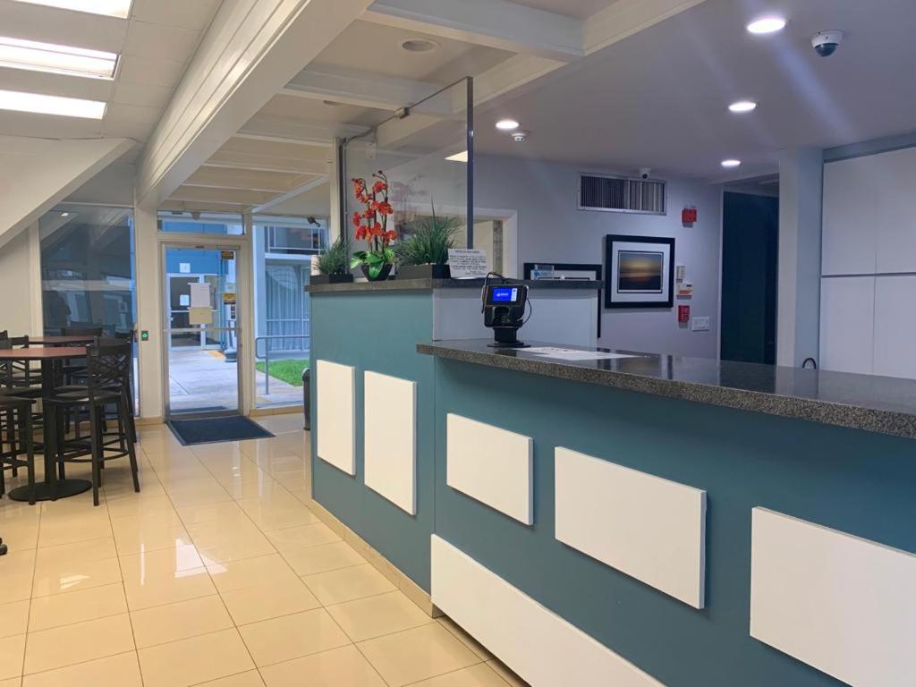 The Hollywood Gateway Inn - Image 5