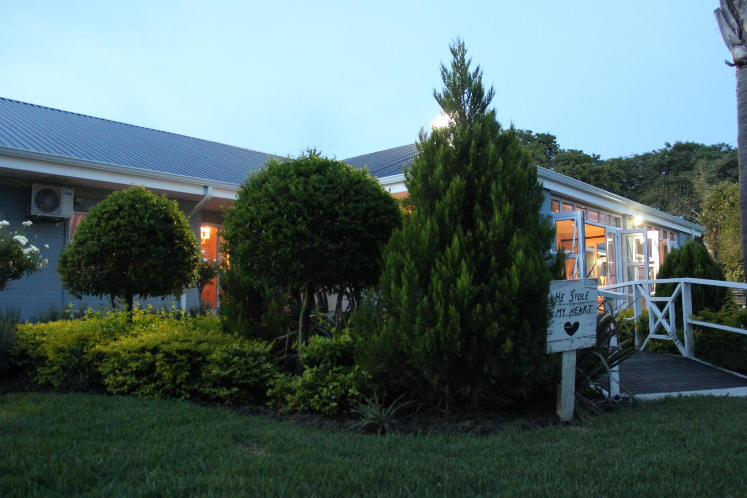 Nauntons Guest House & Wedding Venue