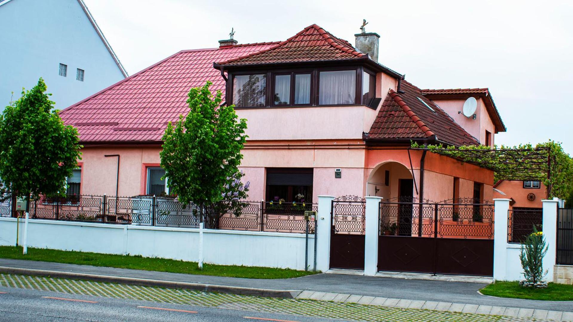 Photo 46