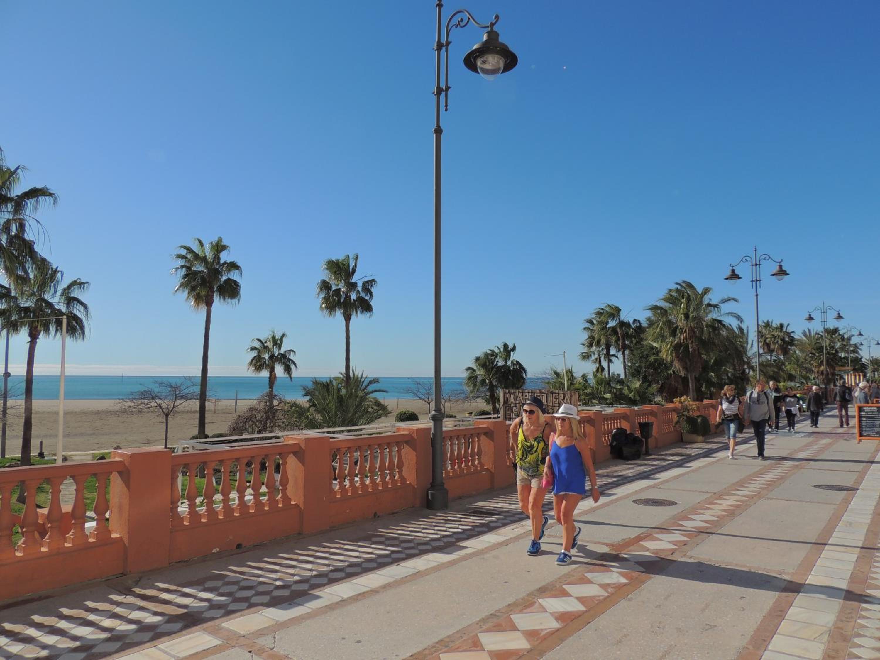 Ole Playa 6A, Beach Front - A pie de Playa, Sea Views - Vistas al Mar, Parking, Puerto Marina view 3