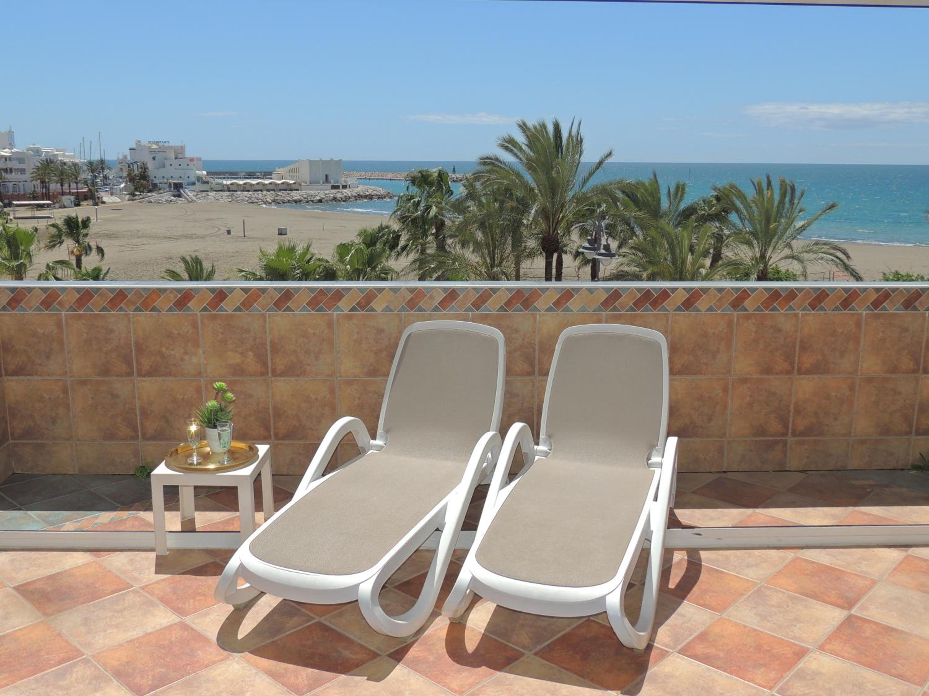 Ole Playa 6A, Beach Front - A pie de Playa, Sea Views - Vistas al Mar, Parking, Puerto Marina view 5