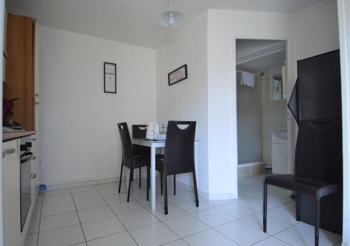 Maisonnette avec terrasse à 50m de la plage, photo 10