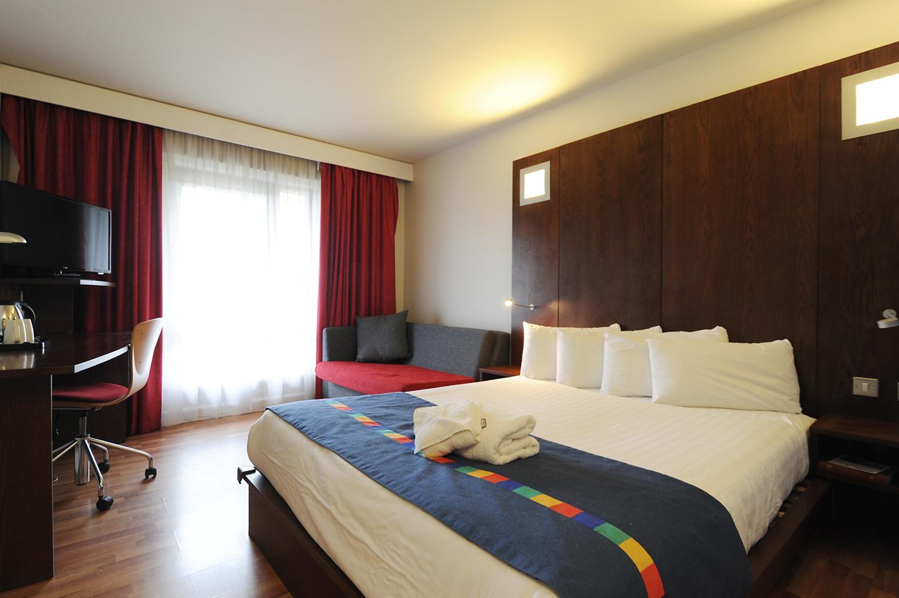 Walsall Vacations - Park Inn by Radisson Birmingham Walsall - Property Image 29