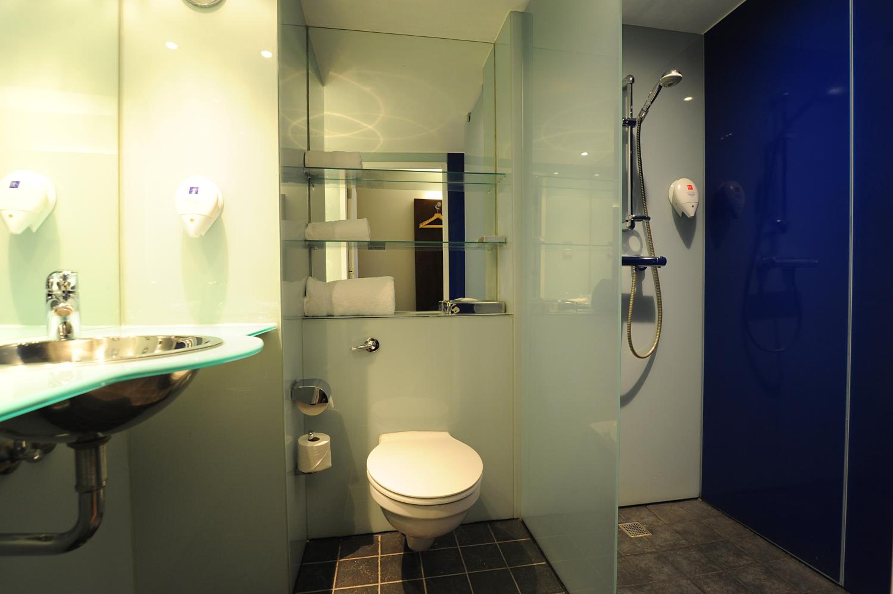 Walsall Vacations - Park Inn by Radisson Birmingham Walsall - Property Image 33