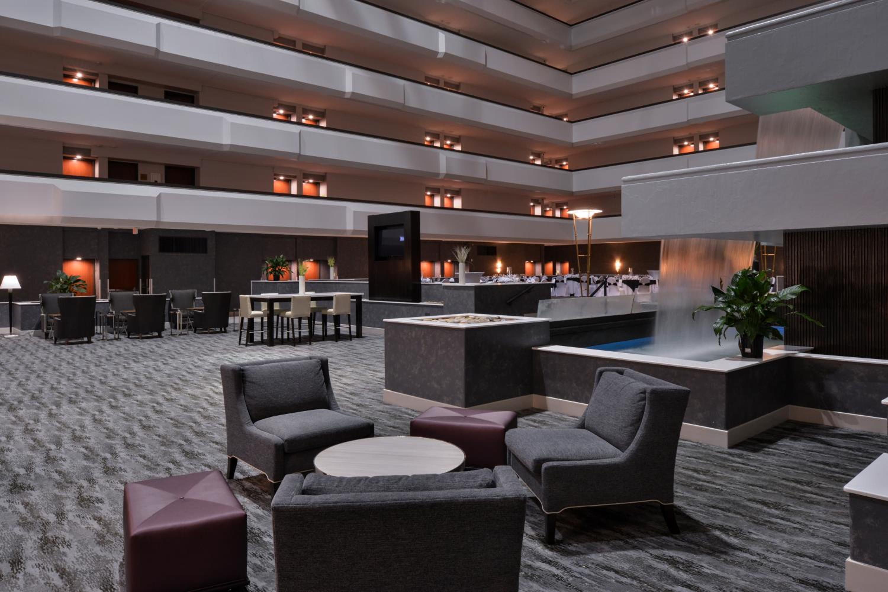 Beaumont Vacations - Holiday Inn Hotel and Suites Beaumont-Plaza I-10 Walden, an IHG Hotel - Property Image 3