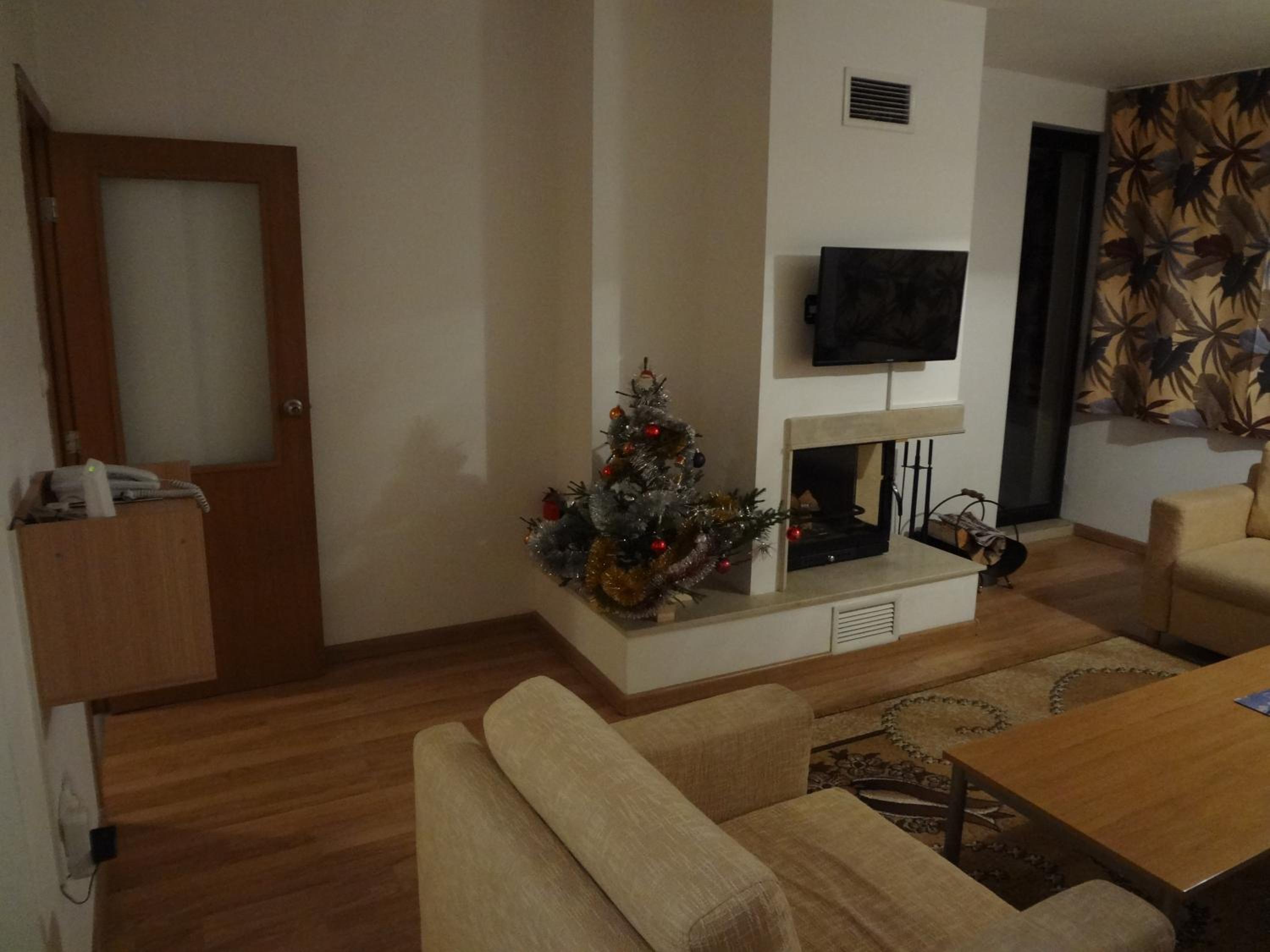 Deluxe Apartments