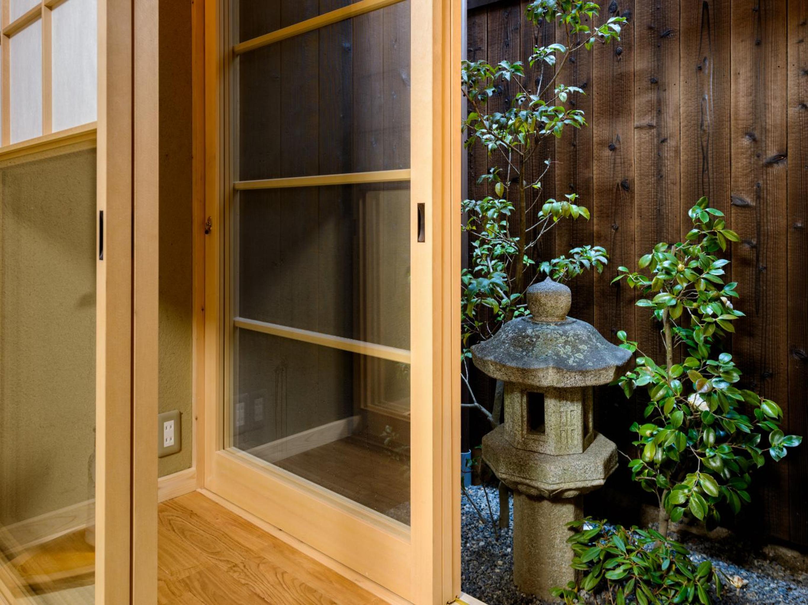 Nadeshiko Shirakawa Machiya House view 3