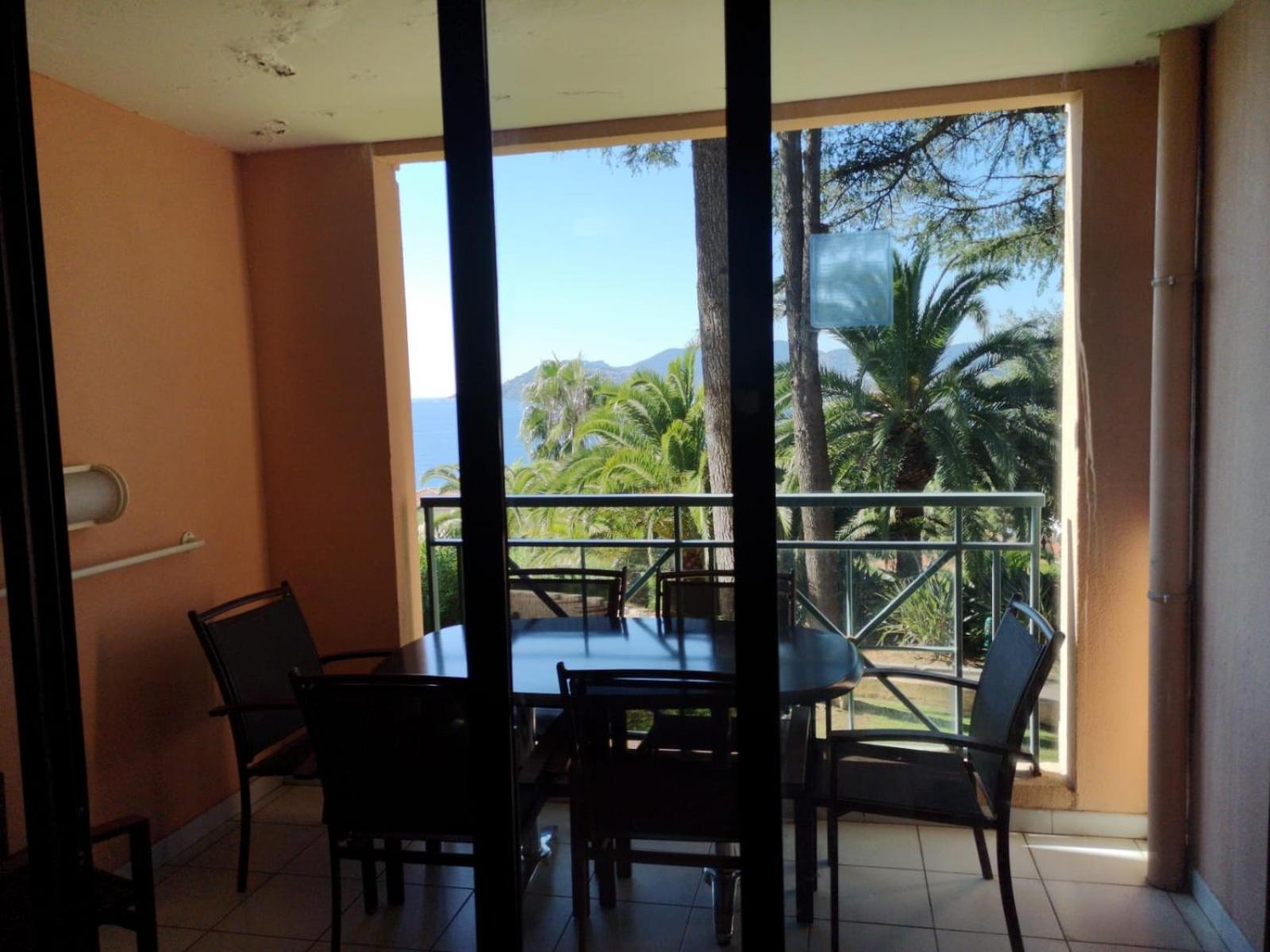 Duplex vue mer spendide, terrasse piscine jardins parking photo 2