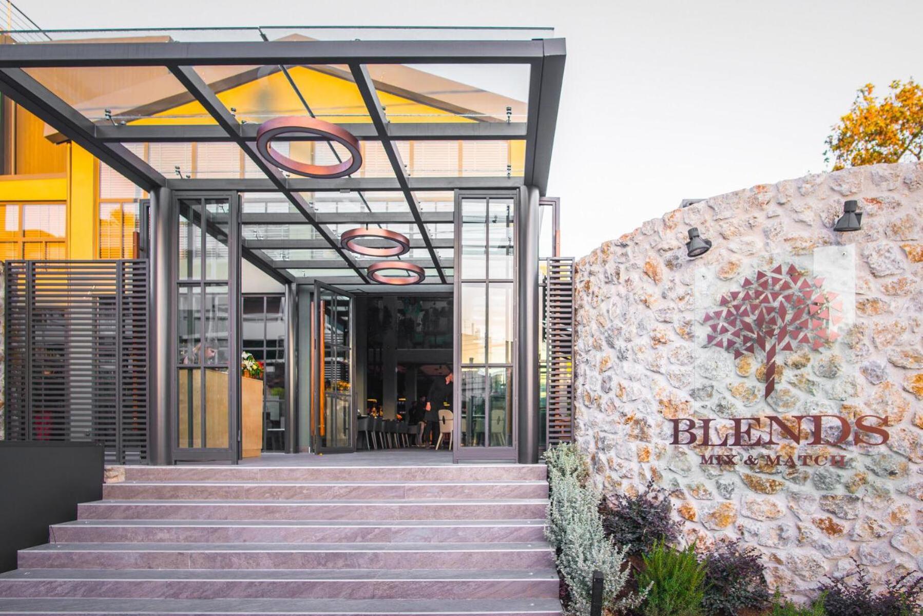 Hotel Glyfada Seabreeze Apartment - Image 1