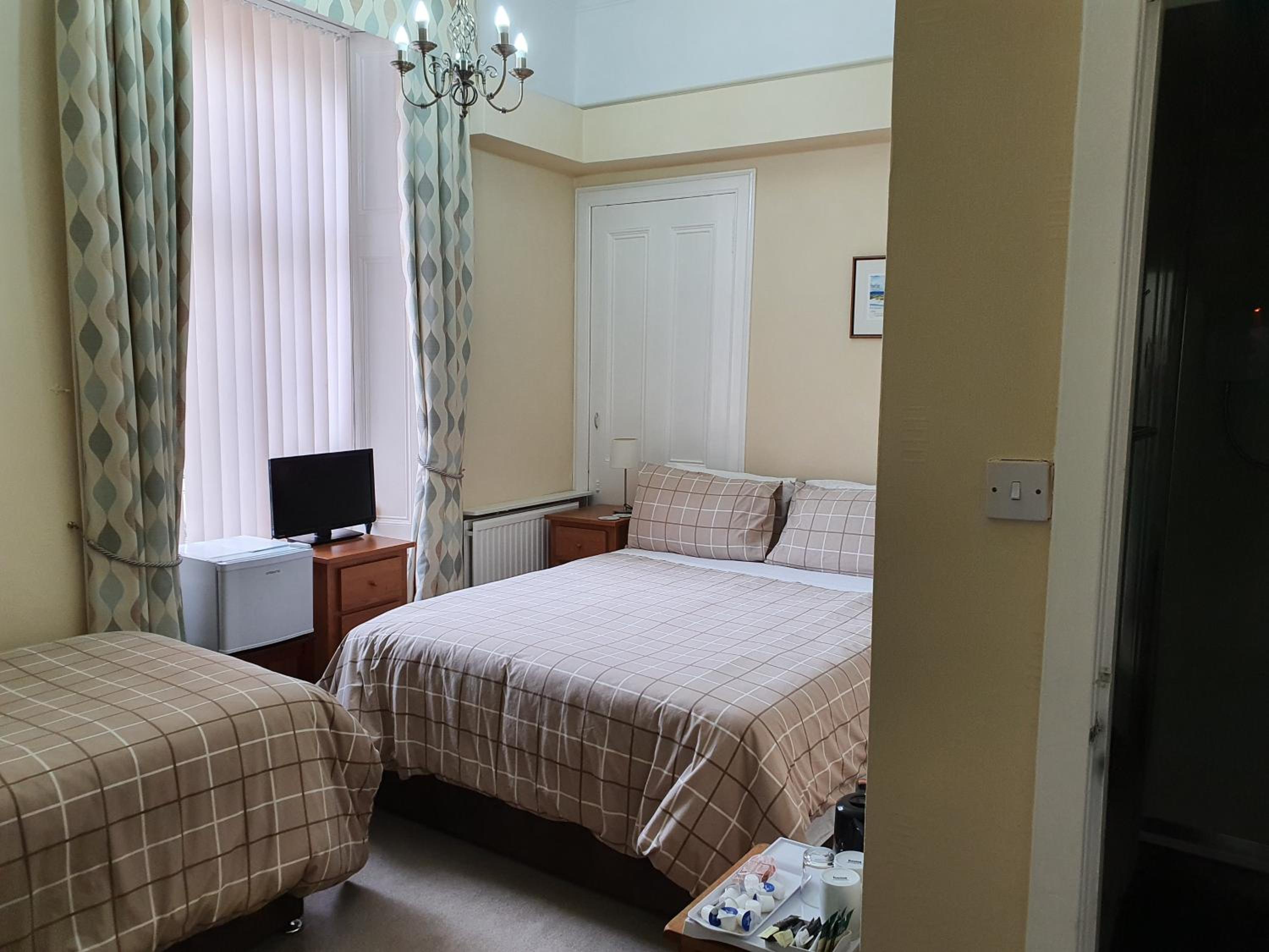 Dean Park Guest House