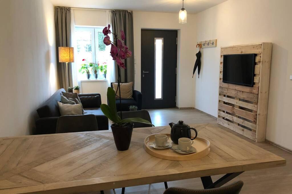 Dock 2 apartment