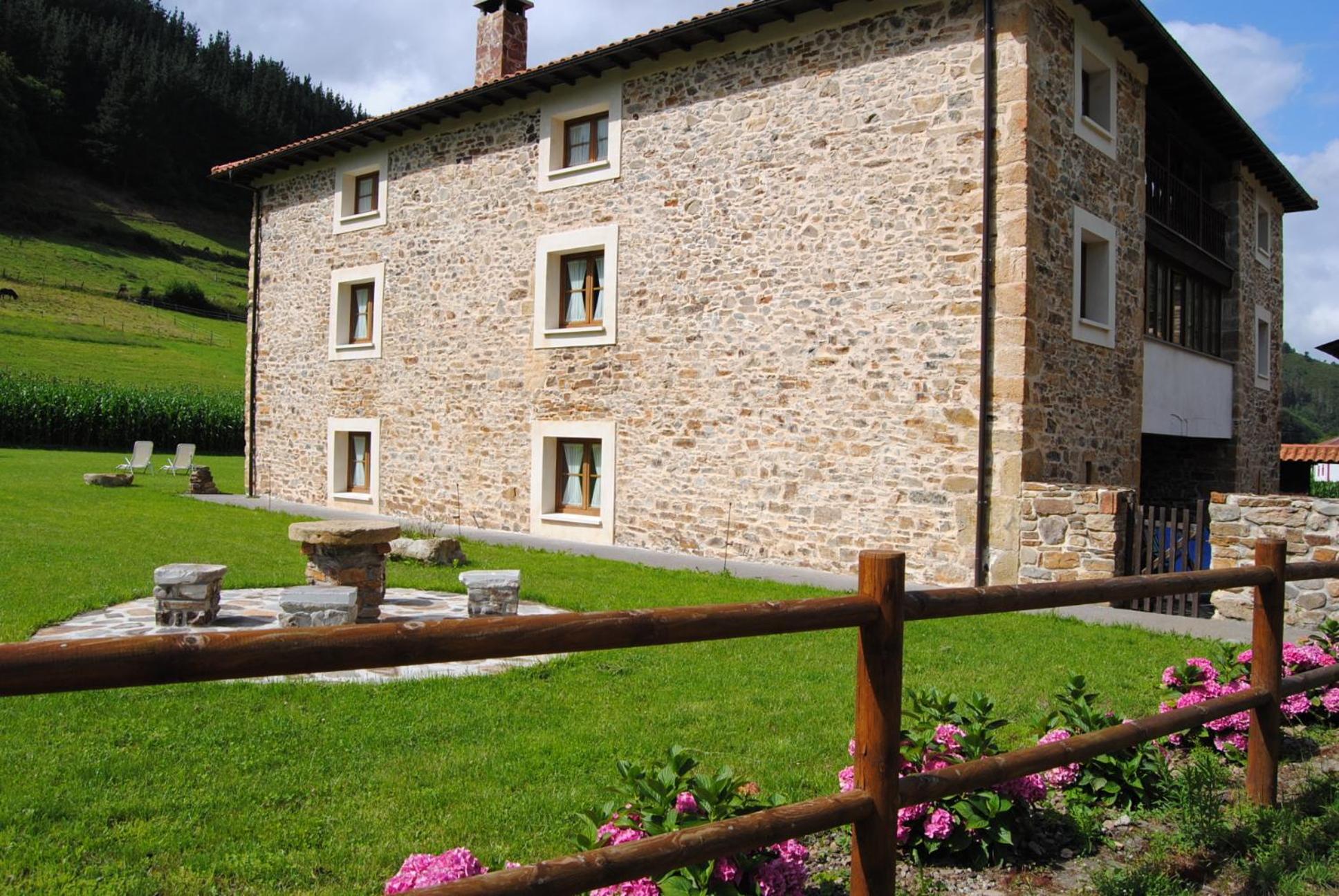 Apartamentos Rurales Ca Lulón