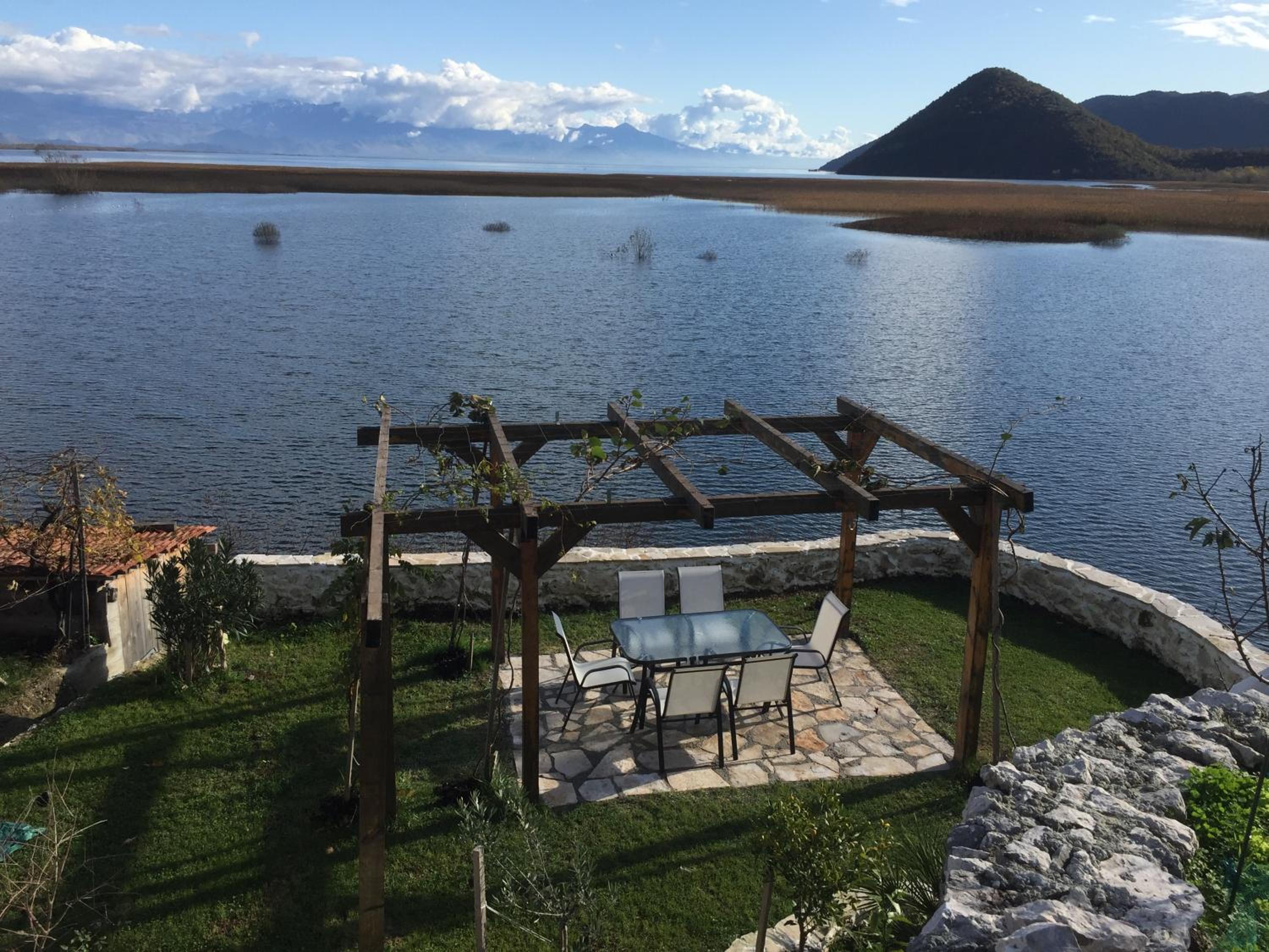 Accommodation "MONTELAGO"- Virpazar,Skadar Lake