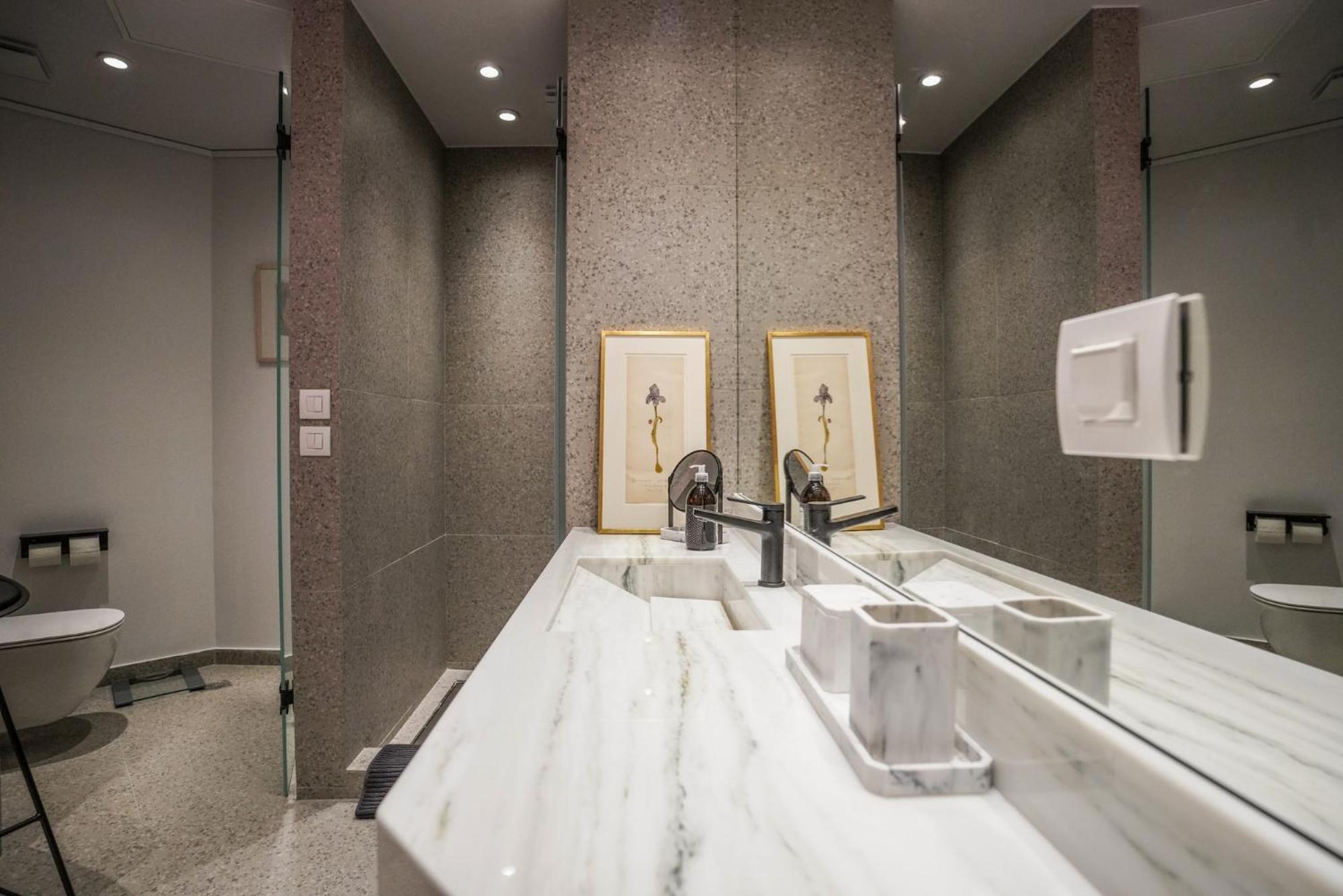 ApArt Suite