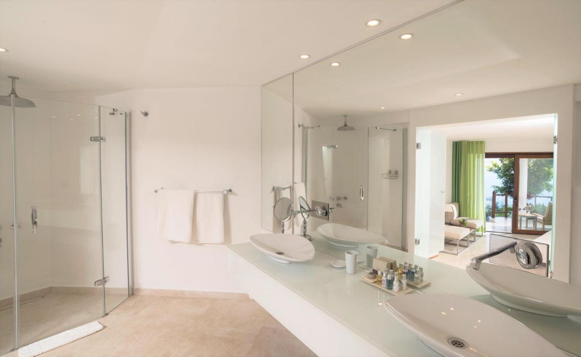 Hotel Villa Mahal becomes Villa Mahal Otel. - Image 73