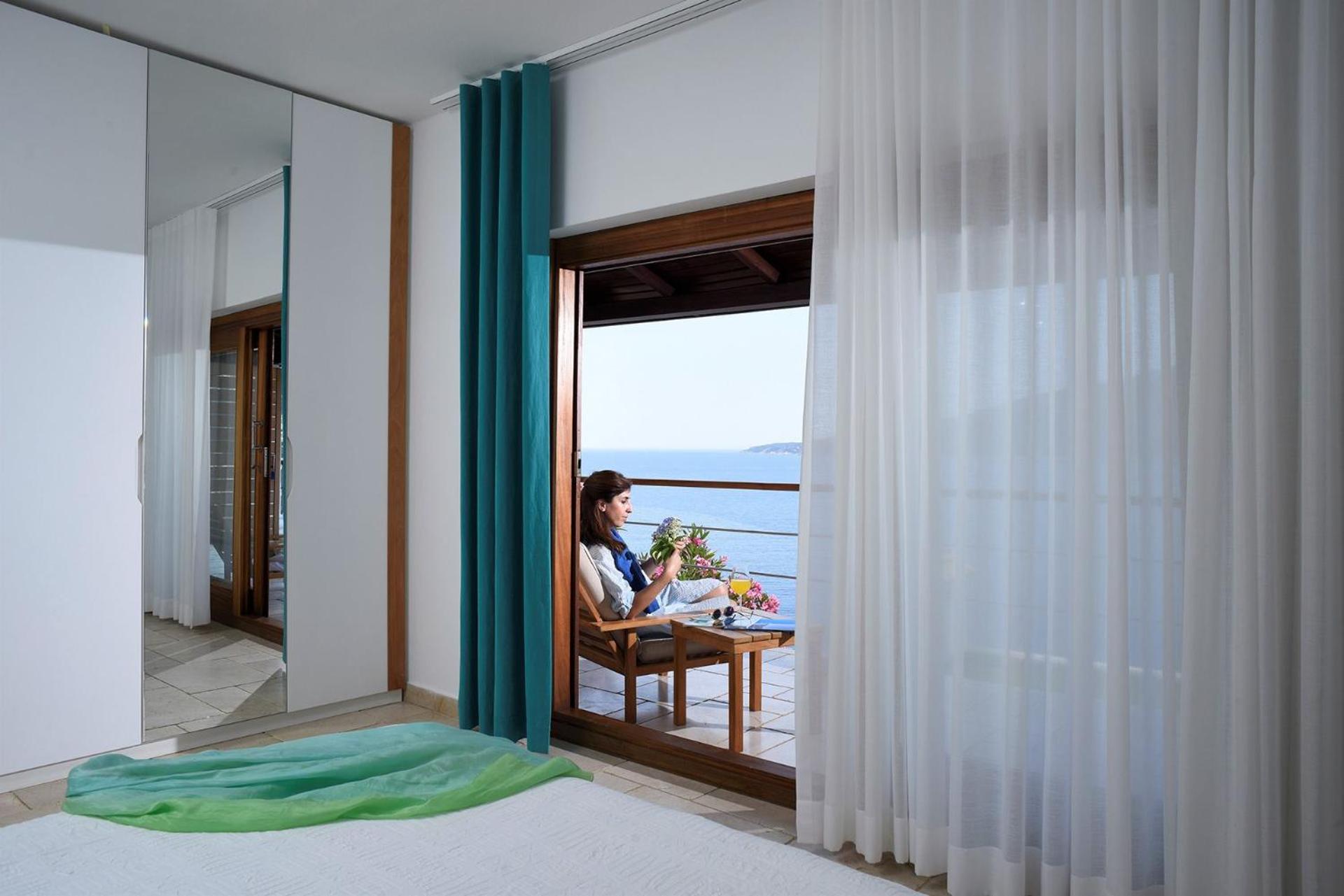 Hotel Villa Mahal becomes Villa Mahal Otel. - Image 60