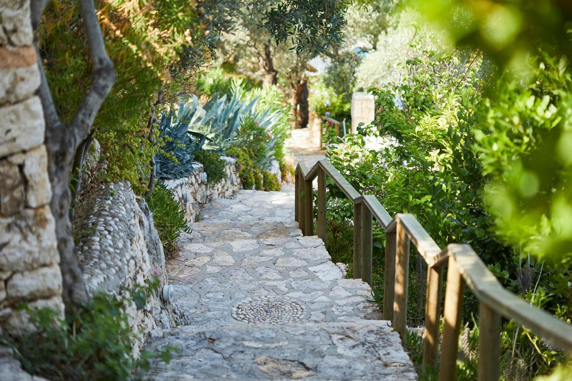 Hotel Villa Mahal becomes Villa Mahal Otel. - Image 31