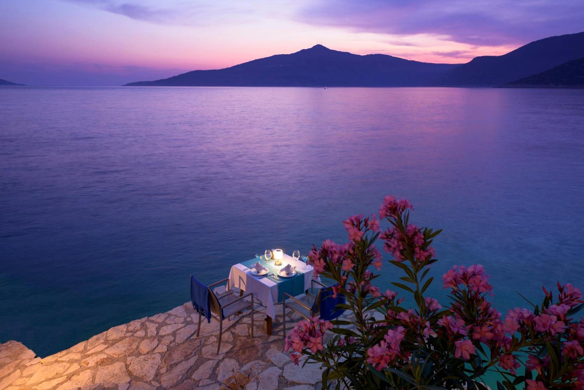 Hotel Villa Mahal becomes Villa Mahal Otel. - Image 33