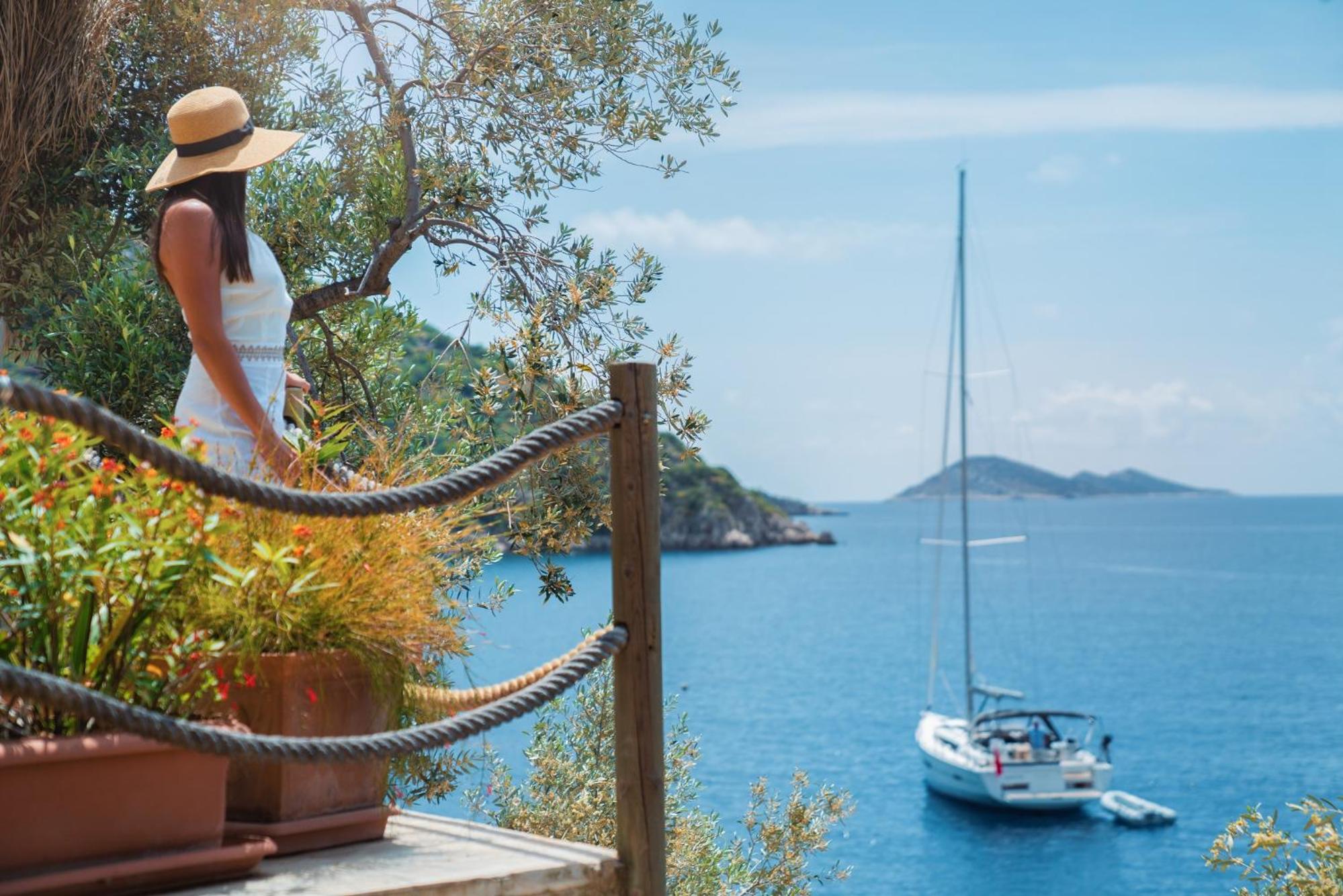 Hotel Villa Mahal becomes Villa Mahal Otel. - Image 35