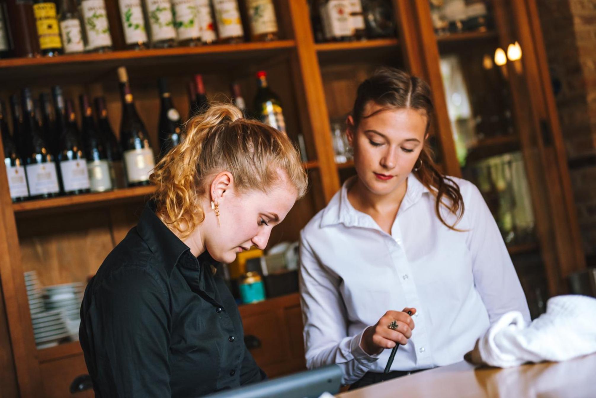 bar
