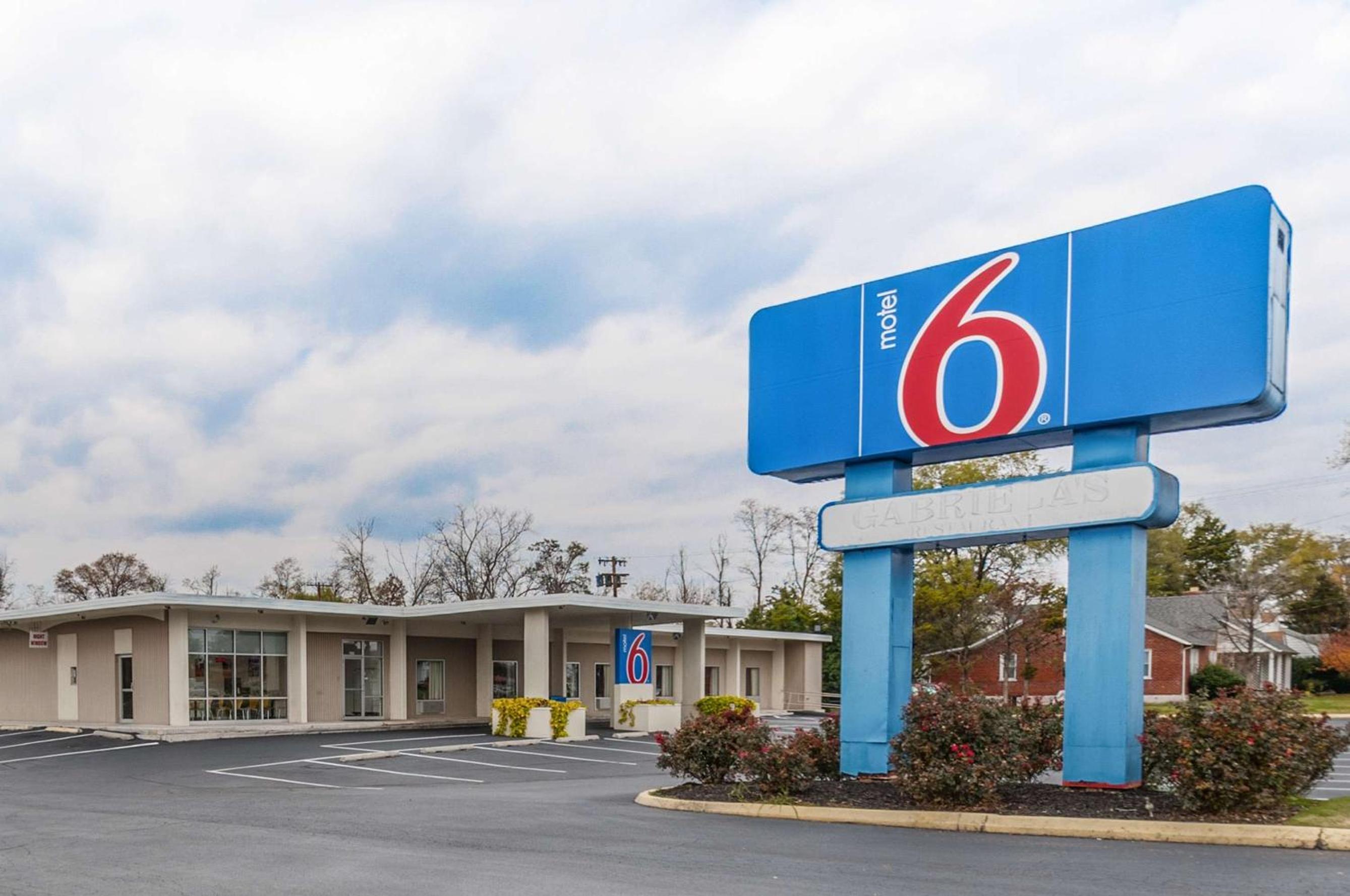Winchester Vacations - Motel6 Winchester, VA - Property Image 16