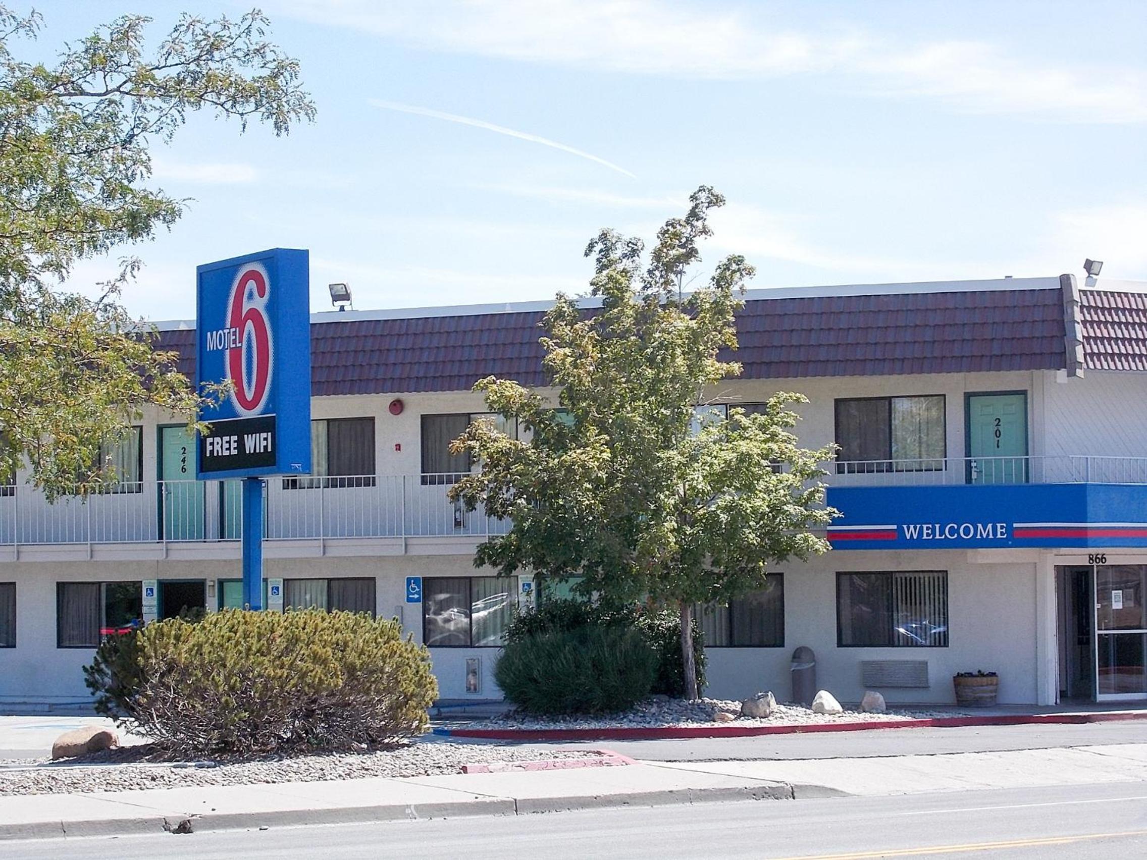 Reno Vacations - Motel 6-Reno, NV - Livestock Events Center - Property Image 13