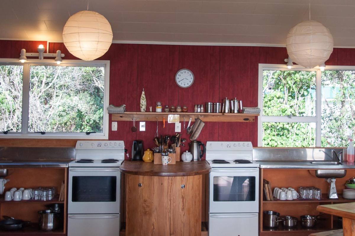 Punakaiki Beach Hostel view 3