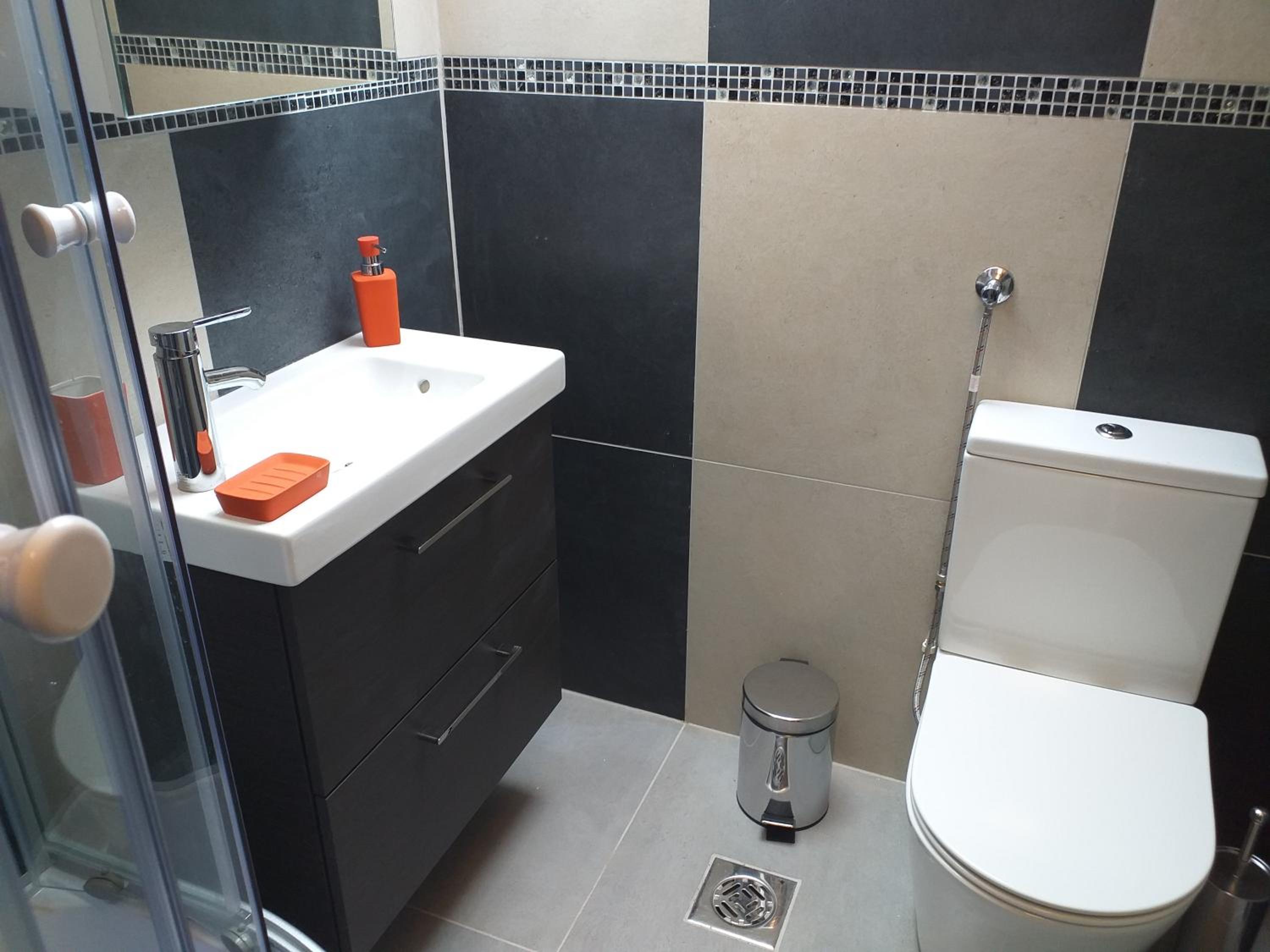 ART INN APARTMANHÁZ BALATON-GYENESDIÁS
