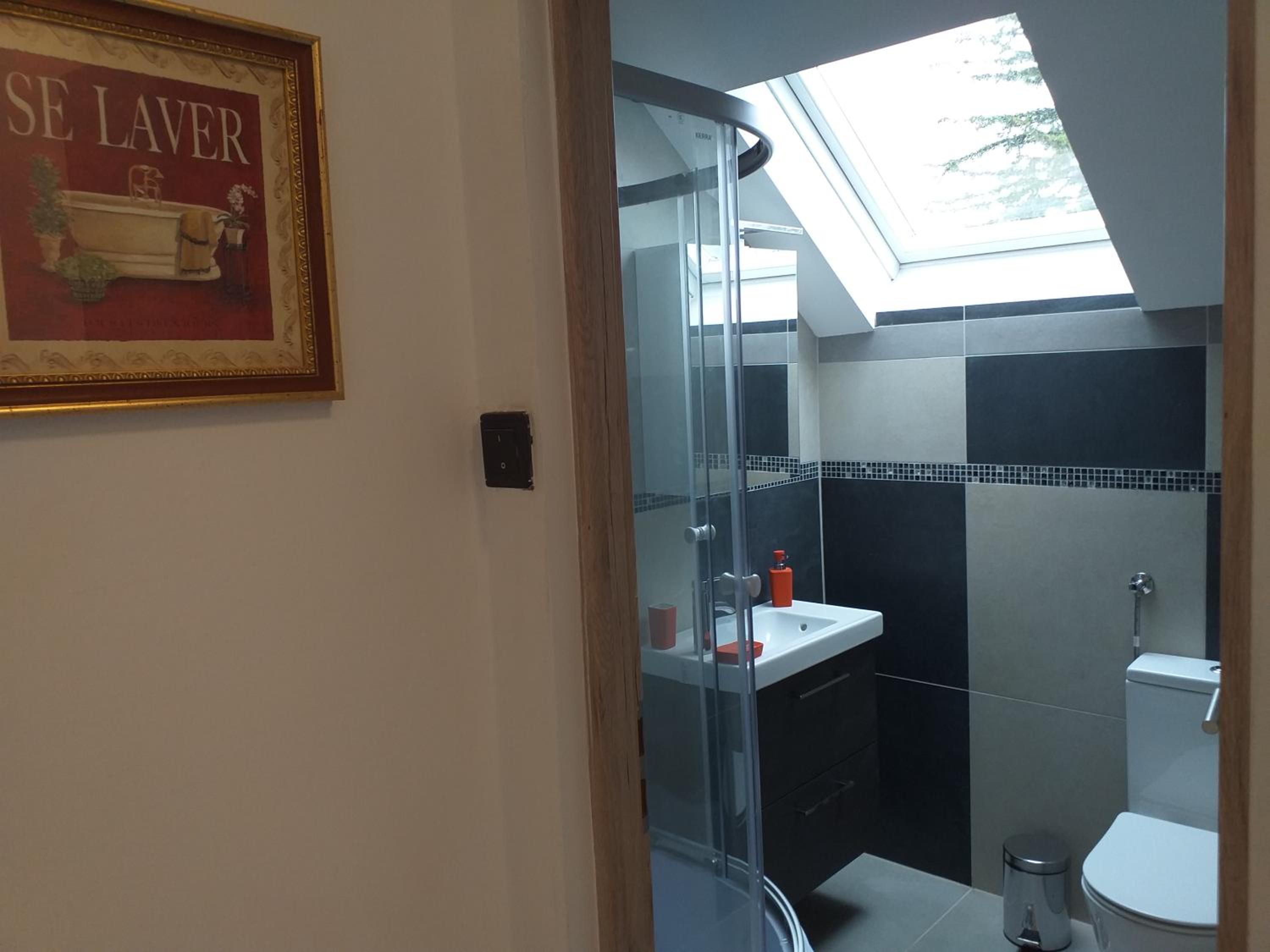 ART INN APARTMANHÁZ BALATON-GYENESDIÁS