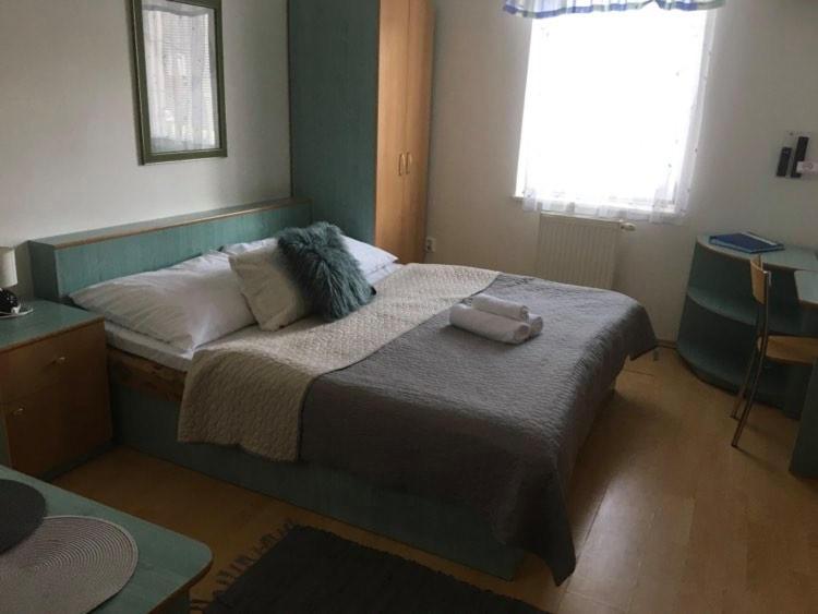 Photo 47