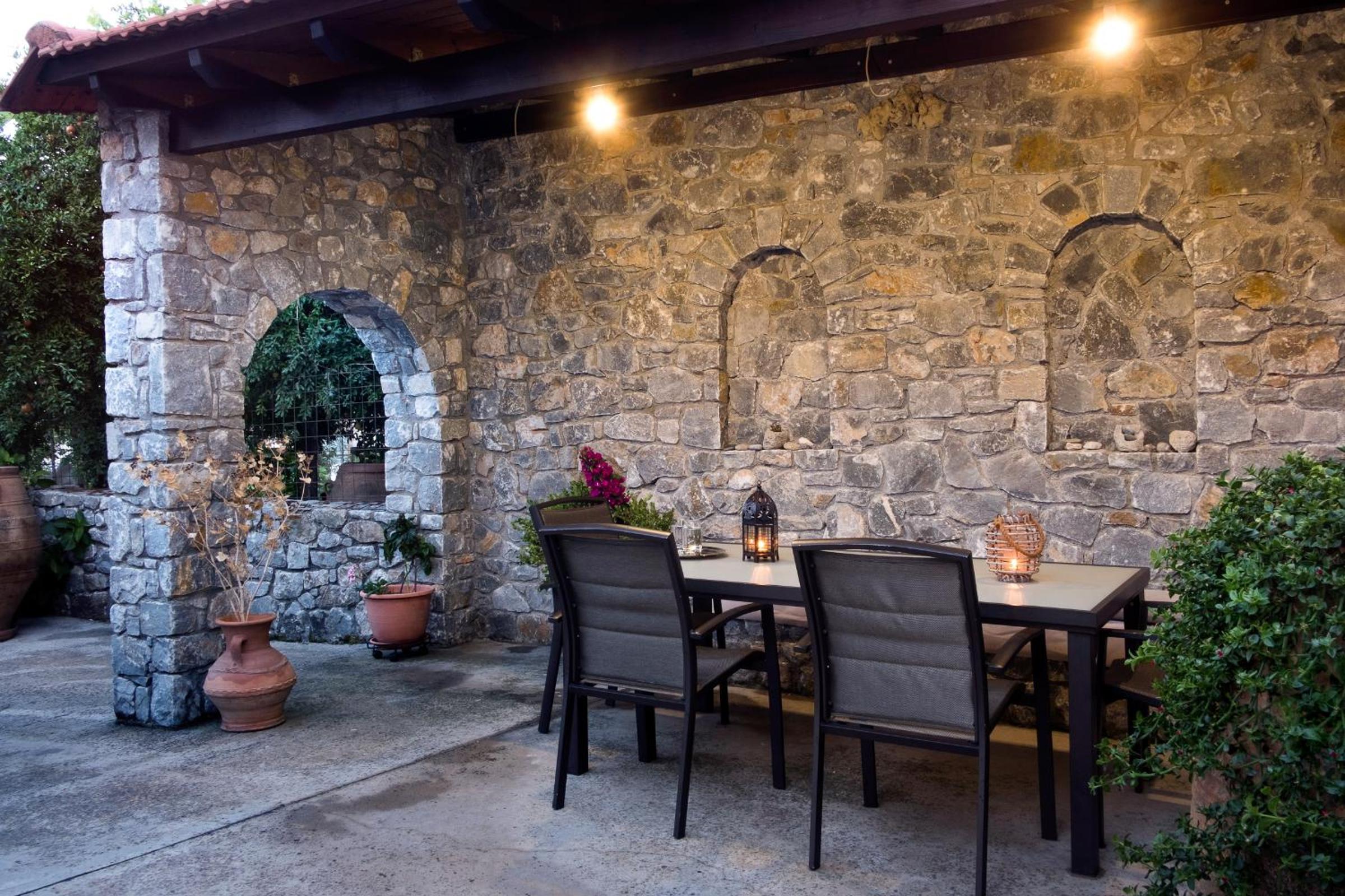 Spacious Retreat near Preveli, Triopetra & Plakias view 2